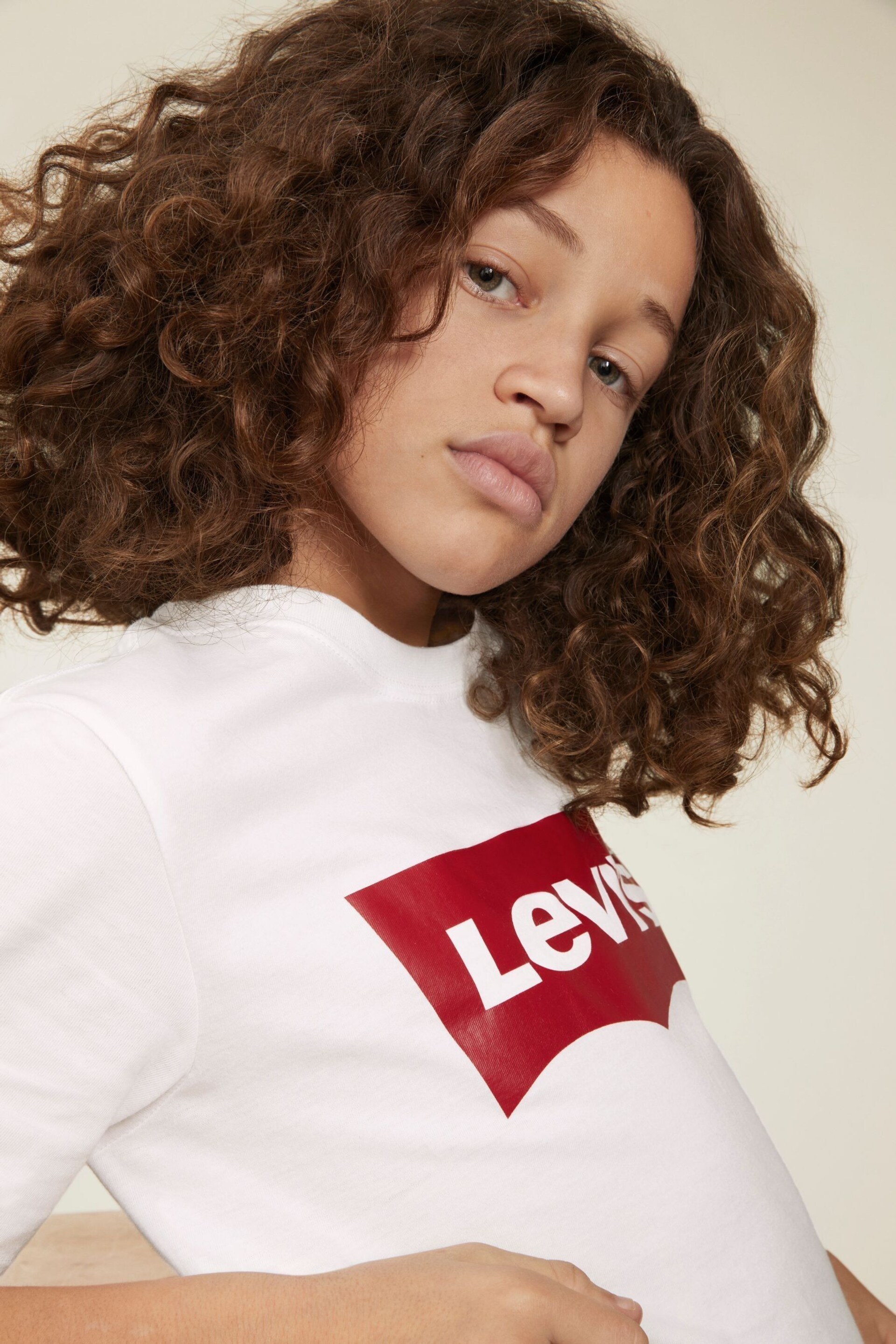 Levi's® White Batwing Kids T-Shirt - Image 3 of 4