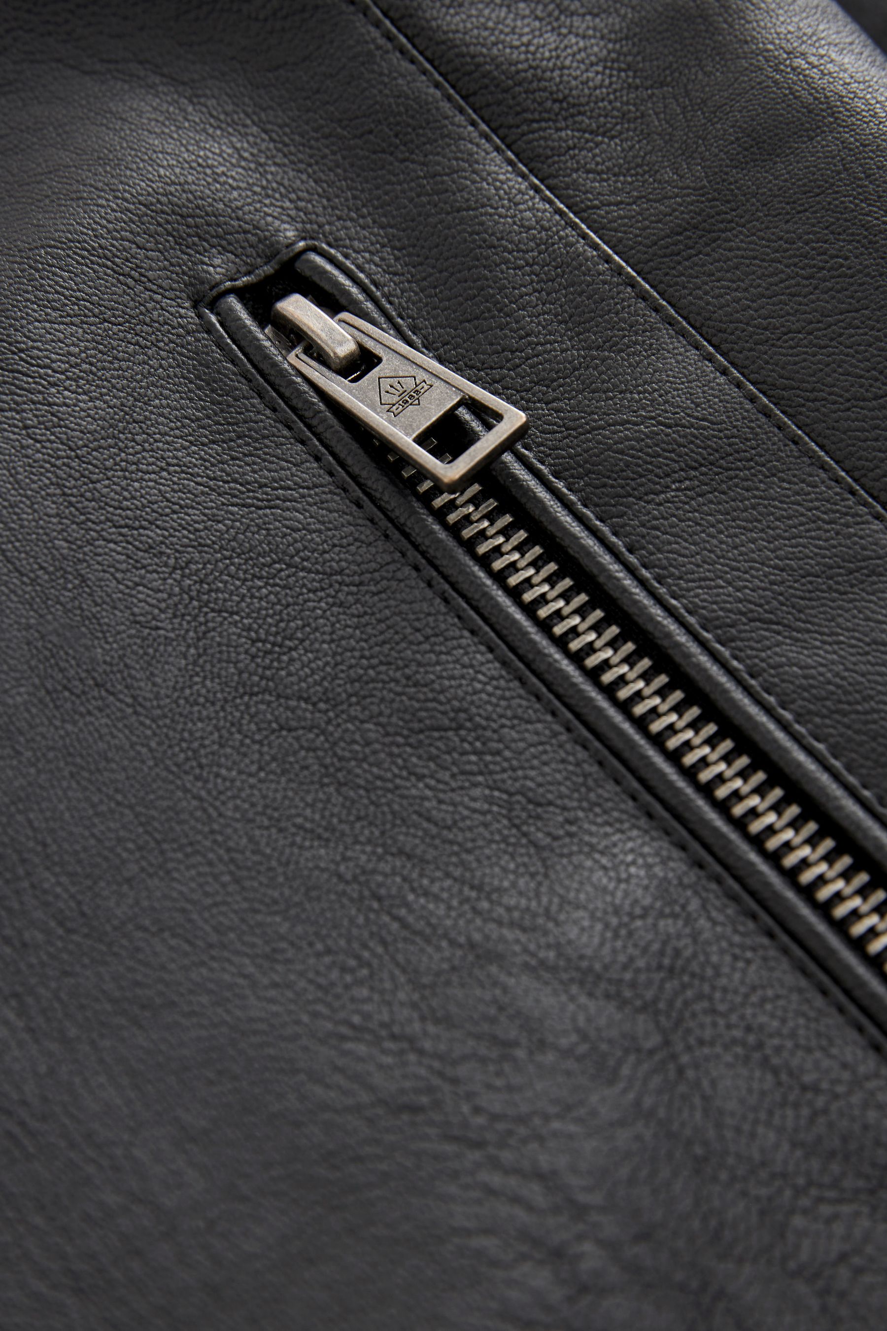 Zipper detail quilted pu jacket hot sale