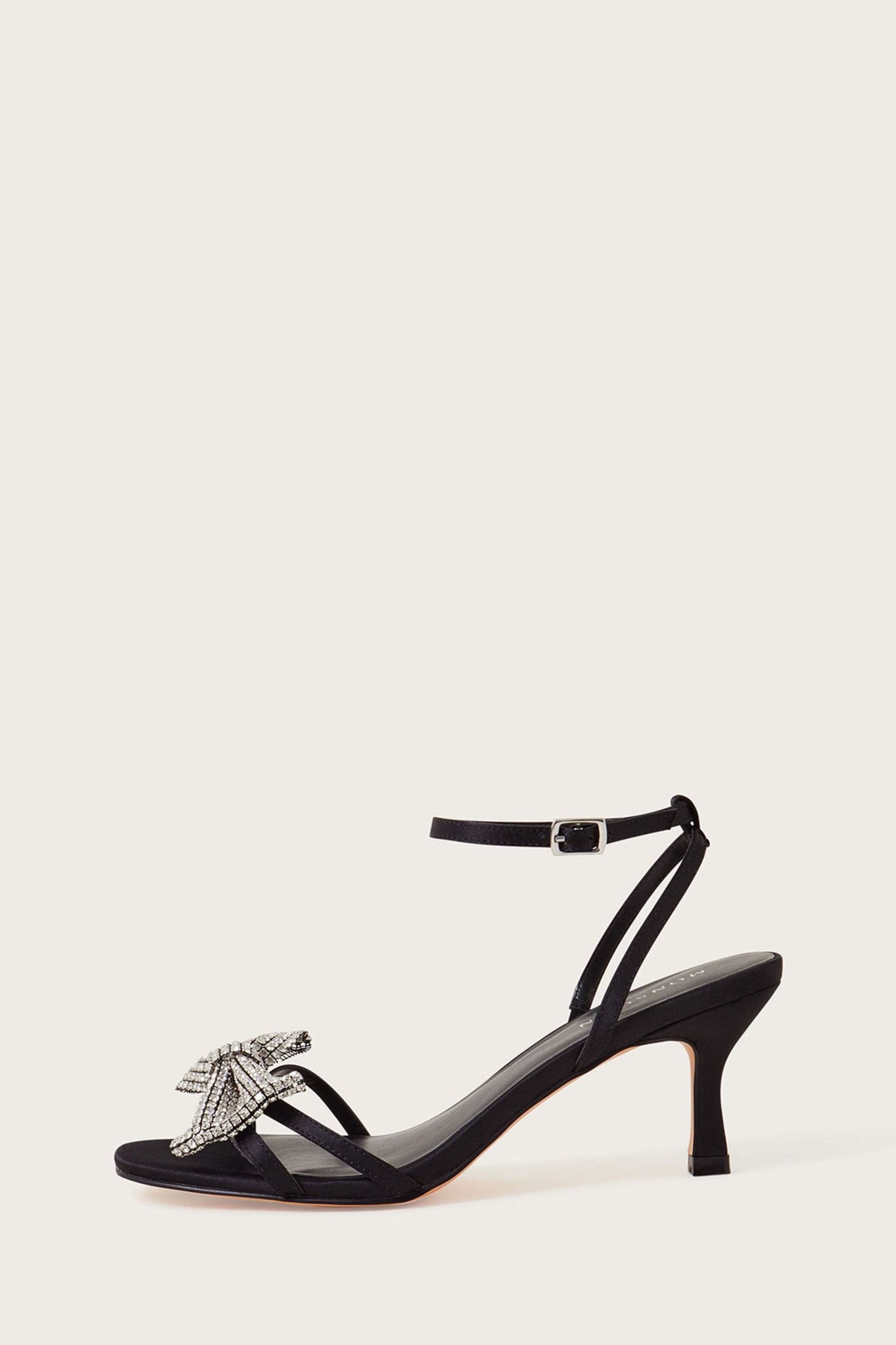 Monsoon kitten heels 2025