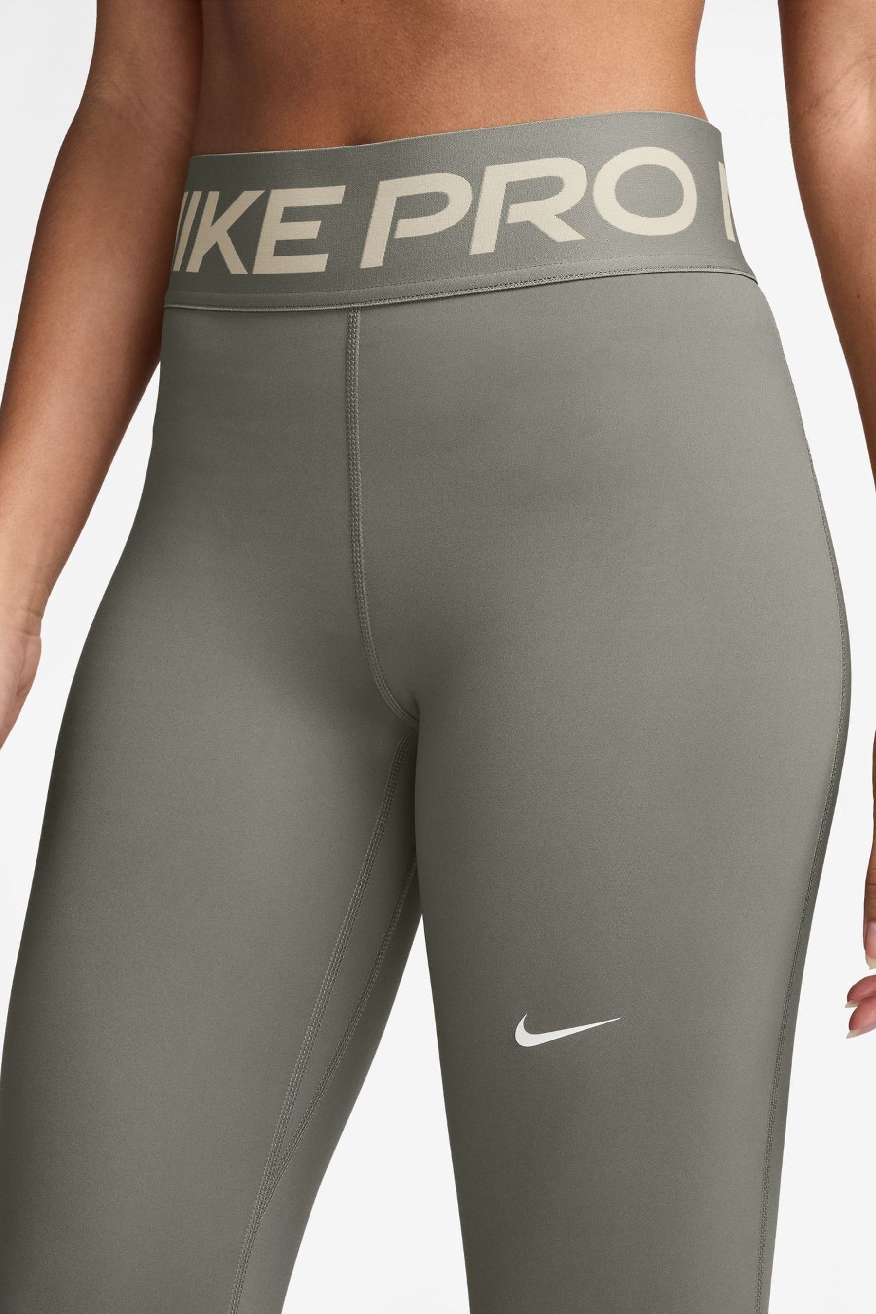 Nike Pro Sculpt Dri FIT High Waisted Leggings