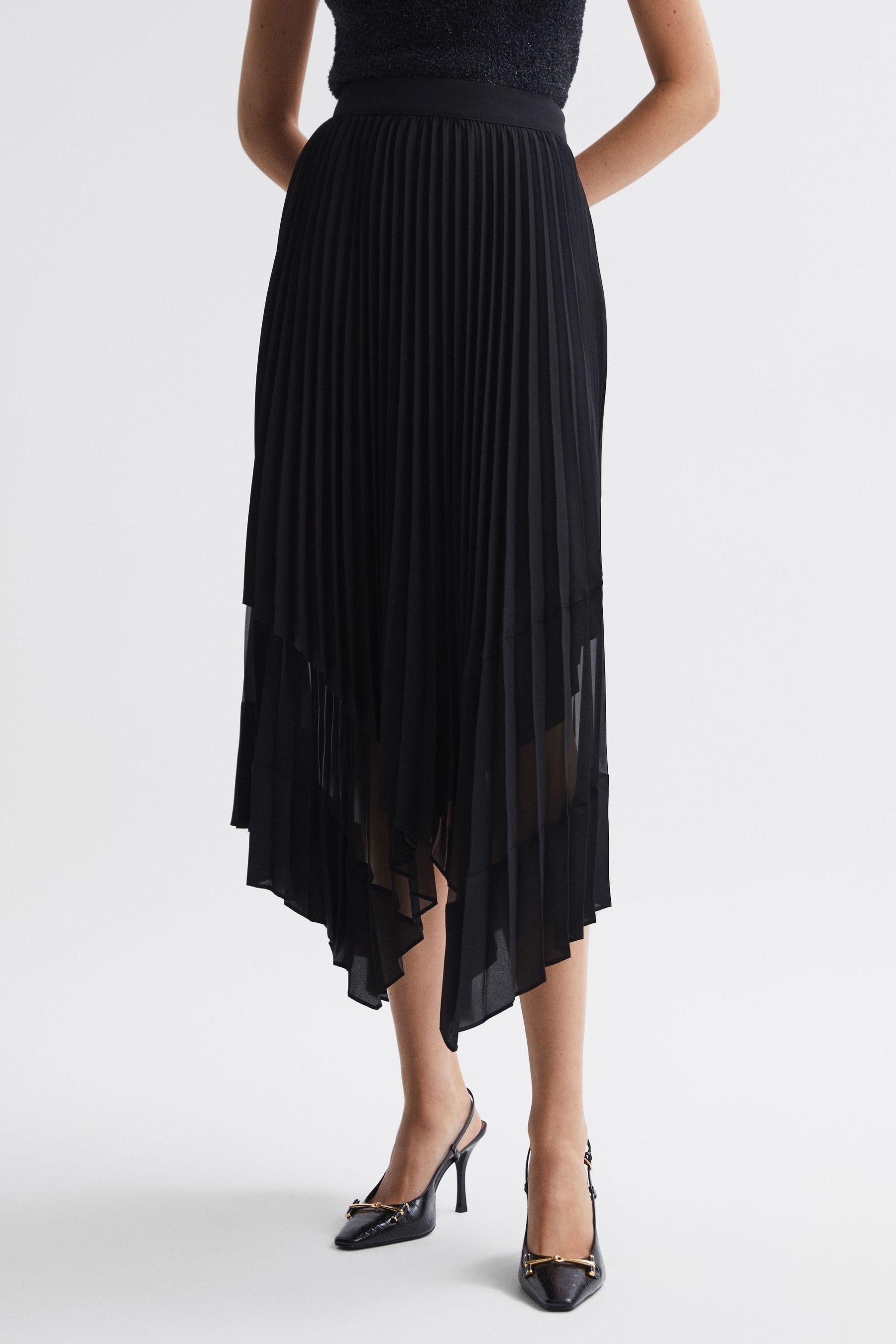 Black pleated skirt next top