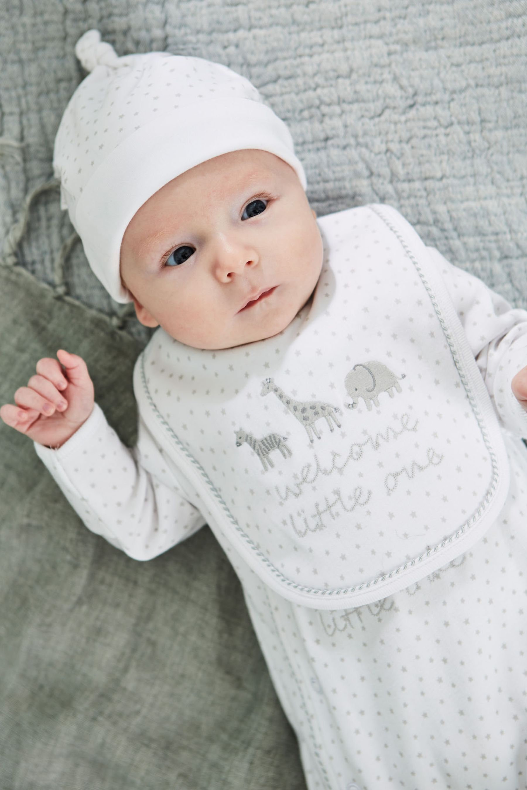 JoJo Maman B b White Welcome Little One Baby Hat