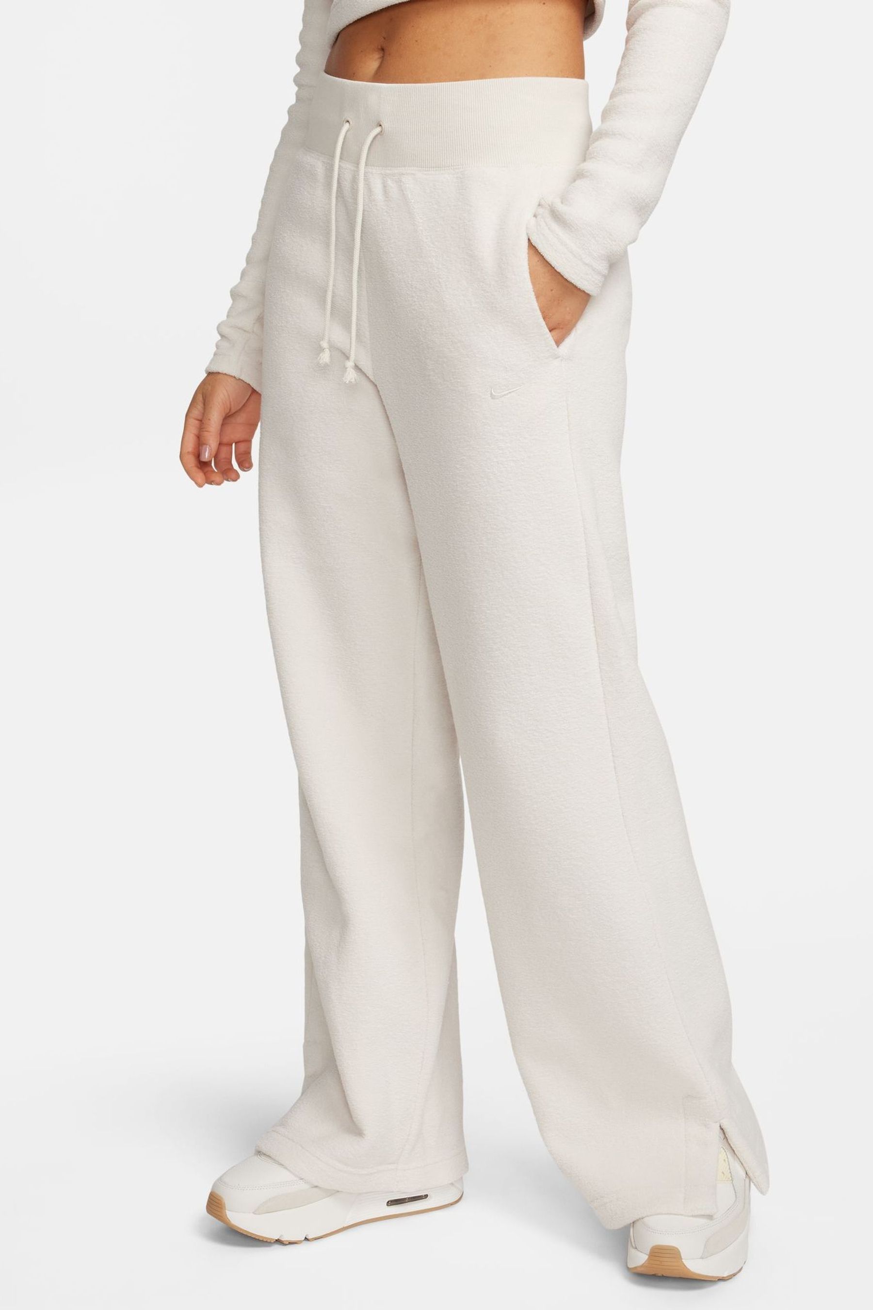 Womens nike oatmeal joggers best sale