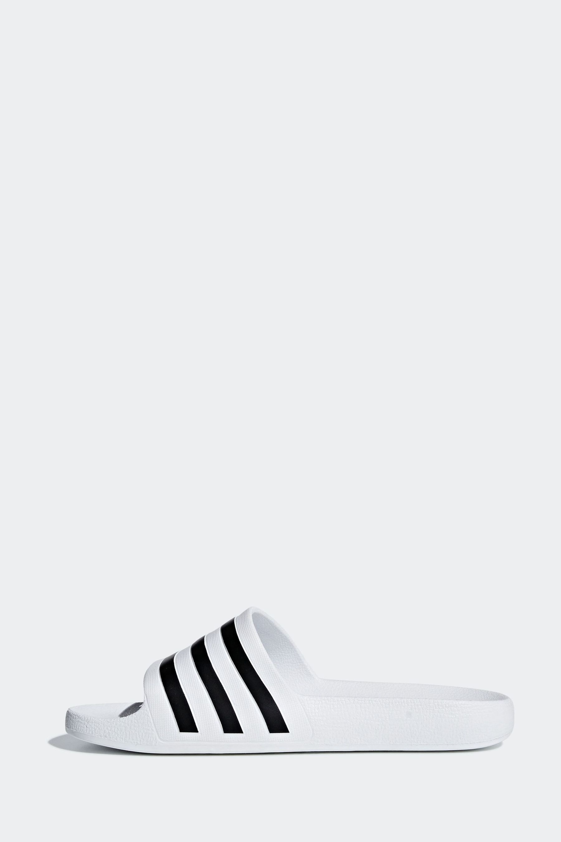 White adidas deals adilette