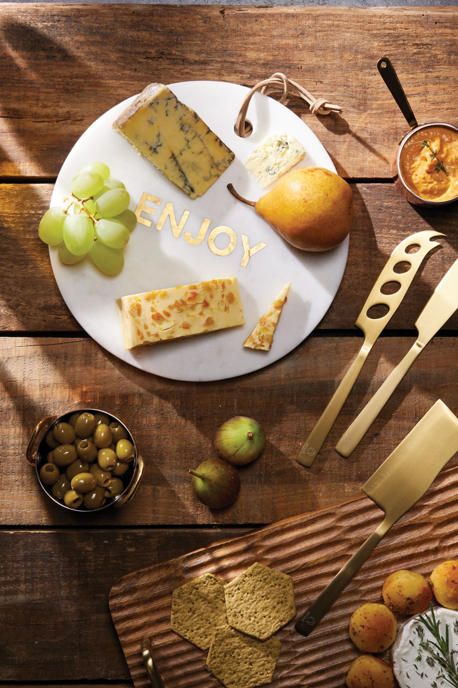 Round cheese board 2025