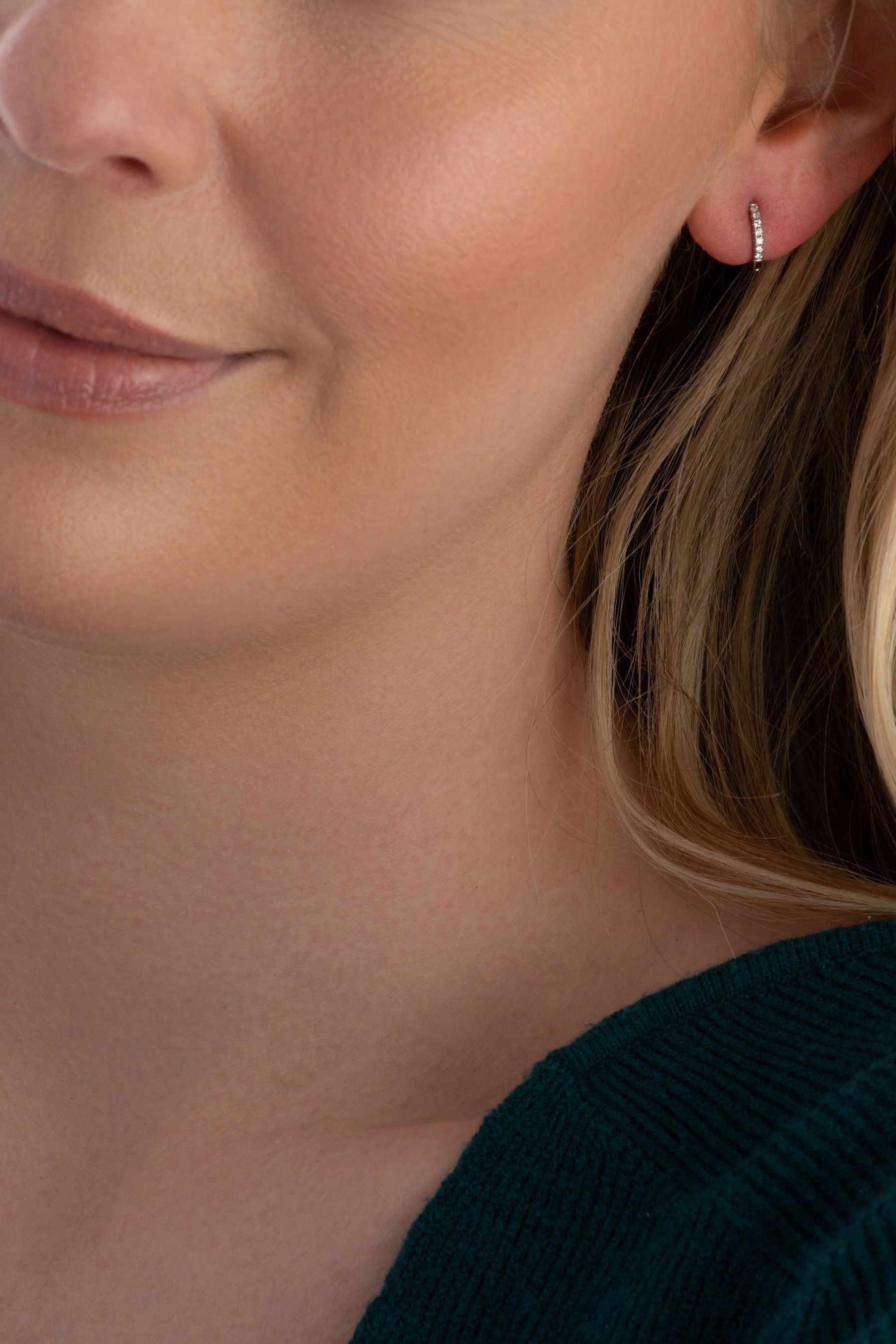 Beaverbrooks huggie earrings outlet