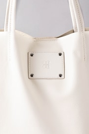 Lakeland Leather White Tarn Leather Bucket Bag - Image 9 of 9