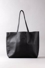 Lakeland Leather Black Tarn Leather Bucket Bag - Image 1 of 8