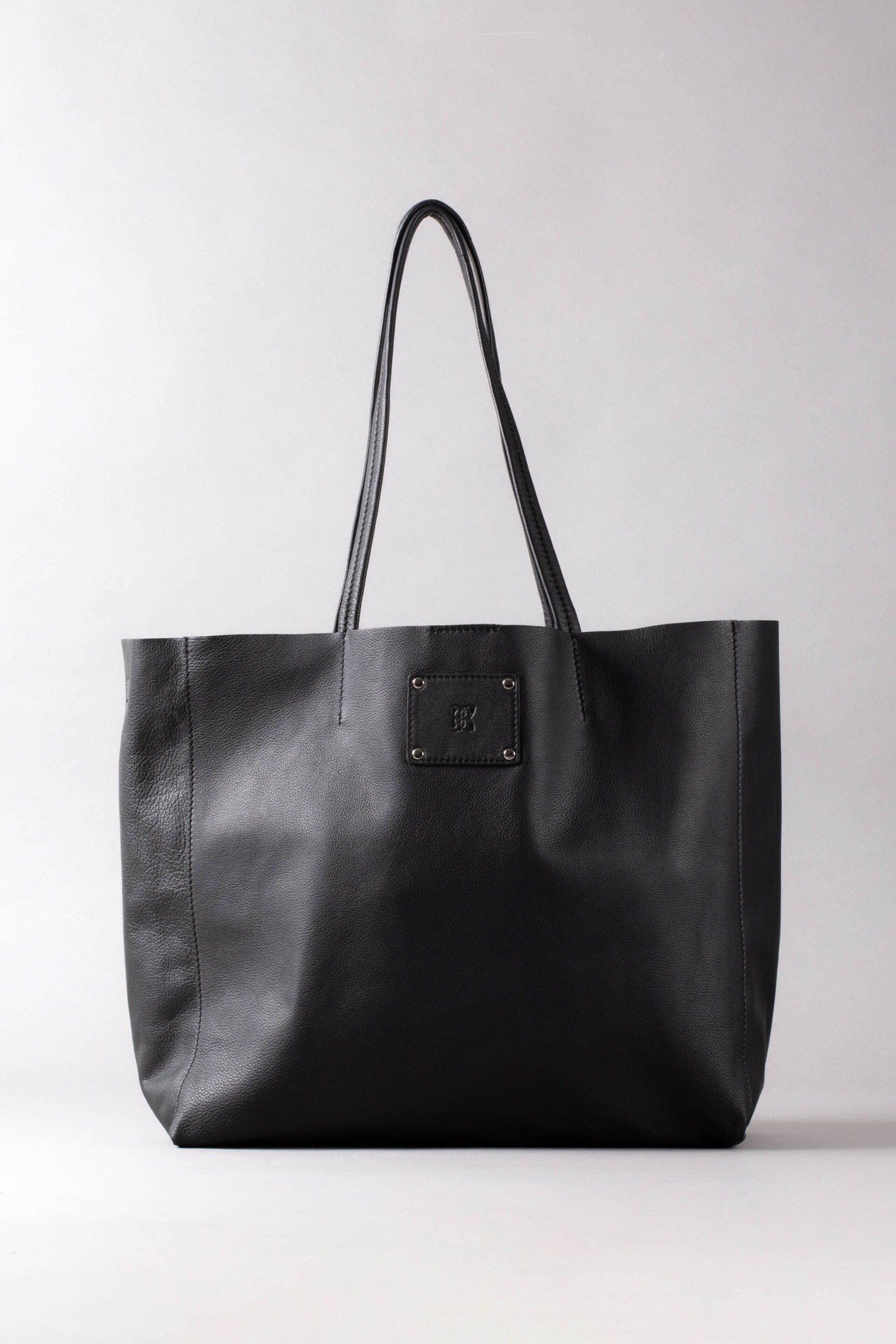 Lakeland Leather Black Tarn Leather Bucket Bag - Image 1 of 8