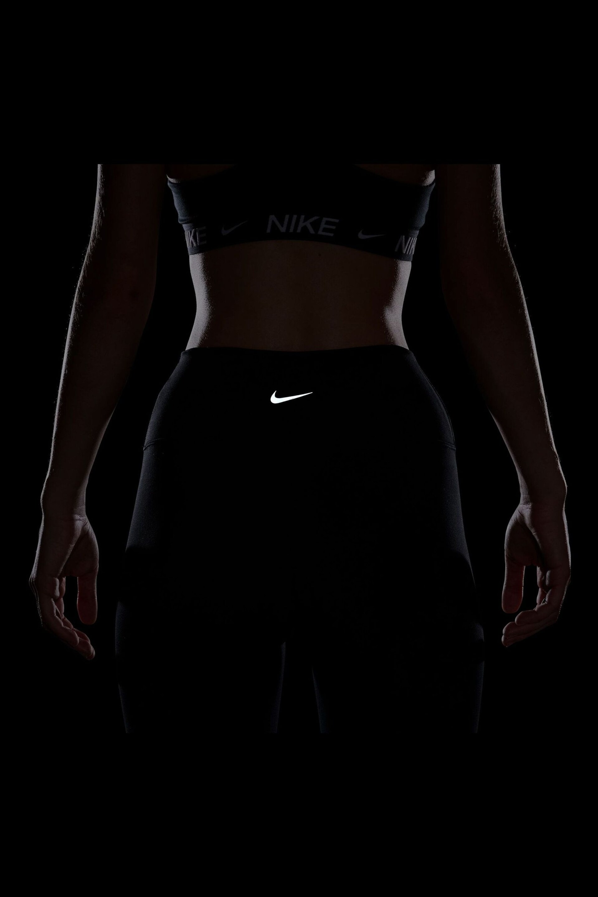 Nike Black One High-Waisted Crop Leggings - Image 8 of 9