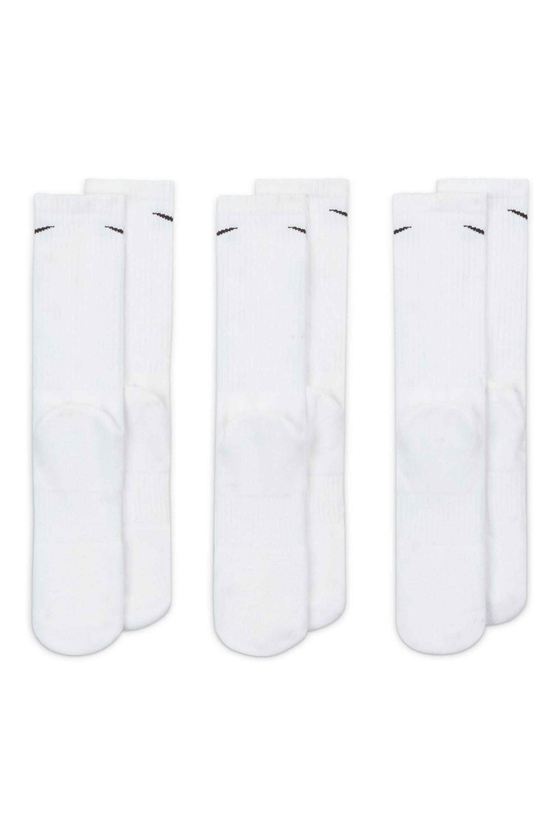 White nike socks best sale near me