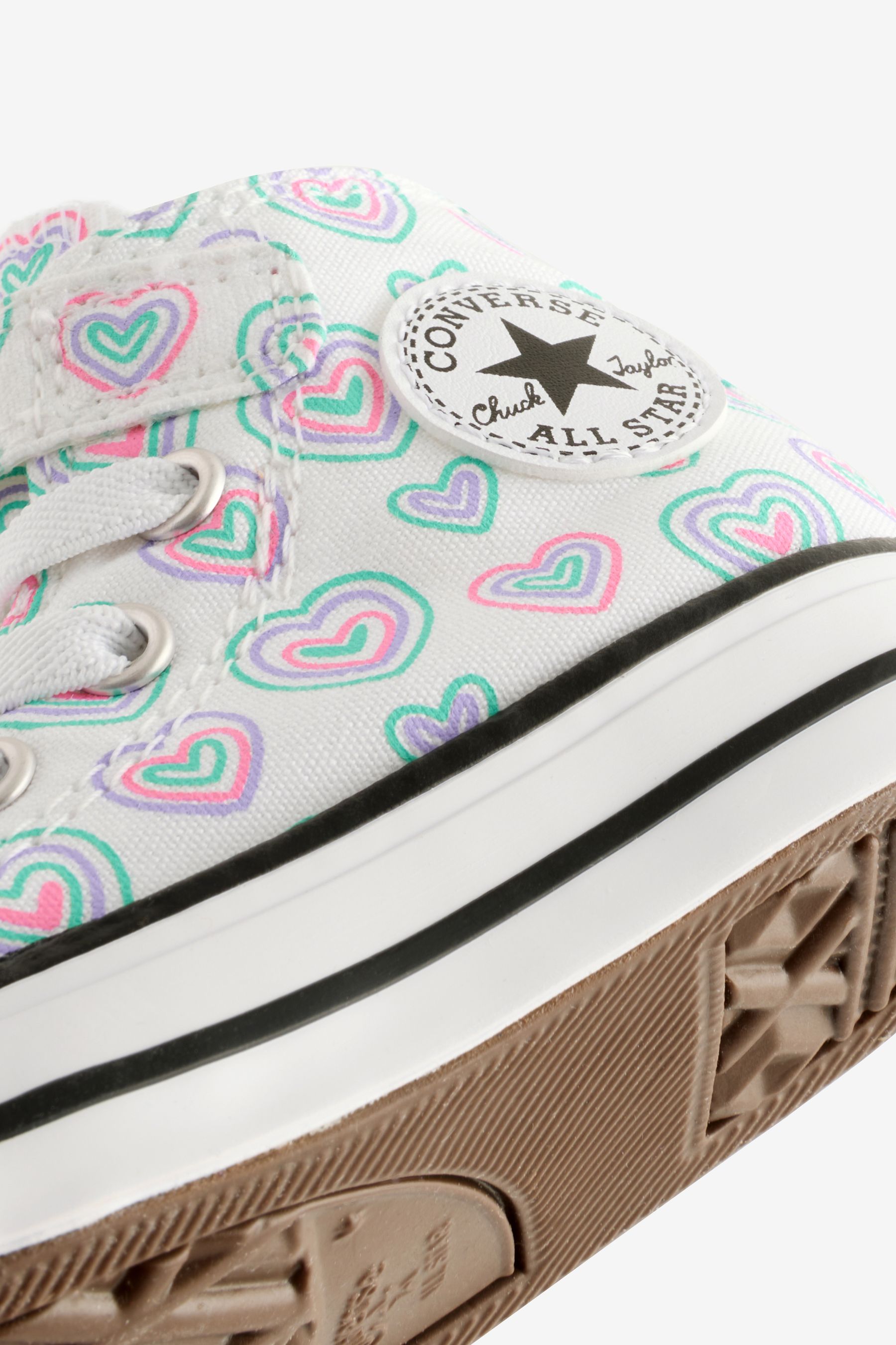 Pink heart converse shop