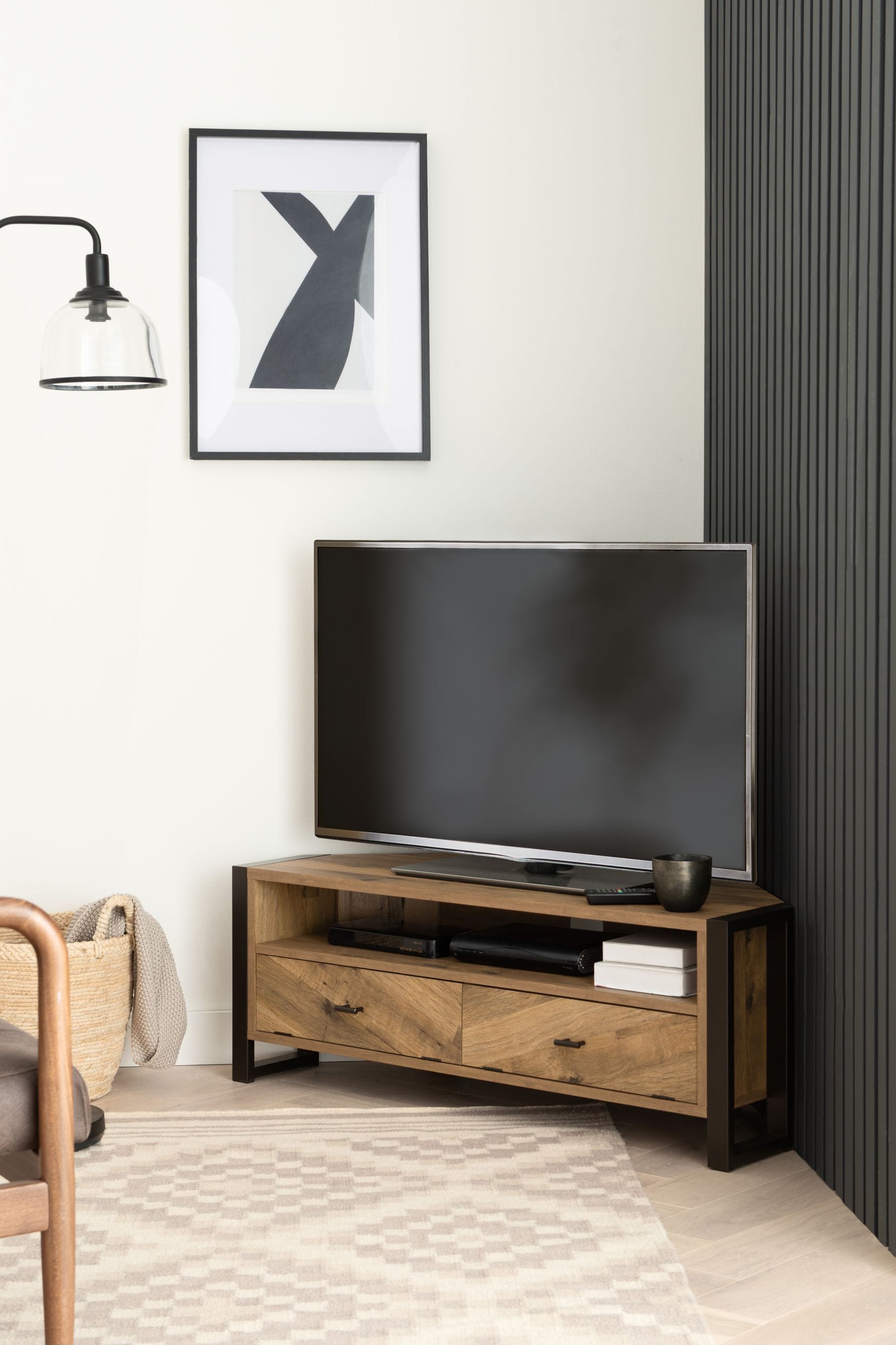 Bronx corner tv sales stand