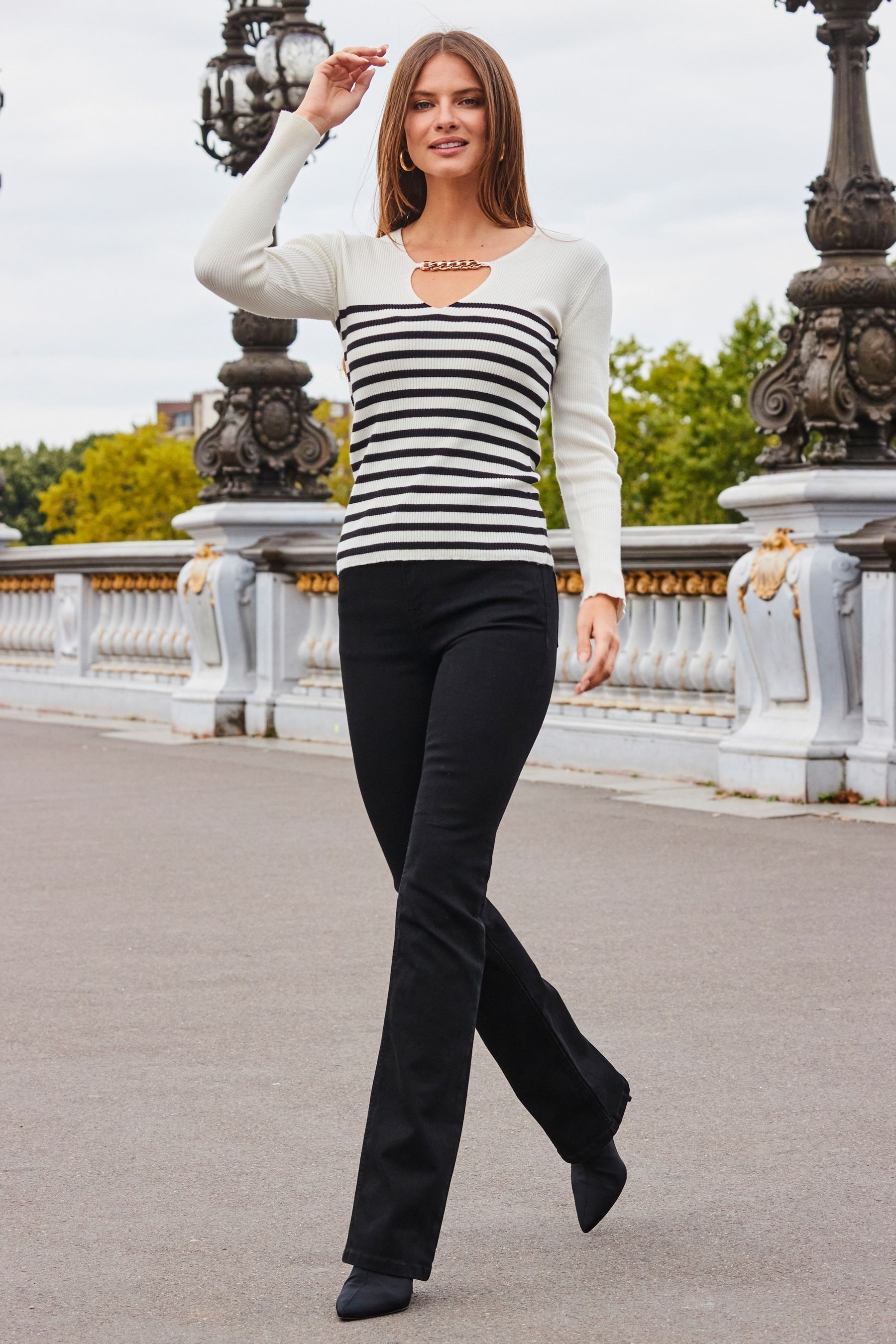Chain store print jumper