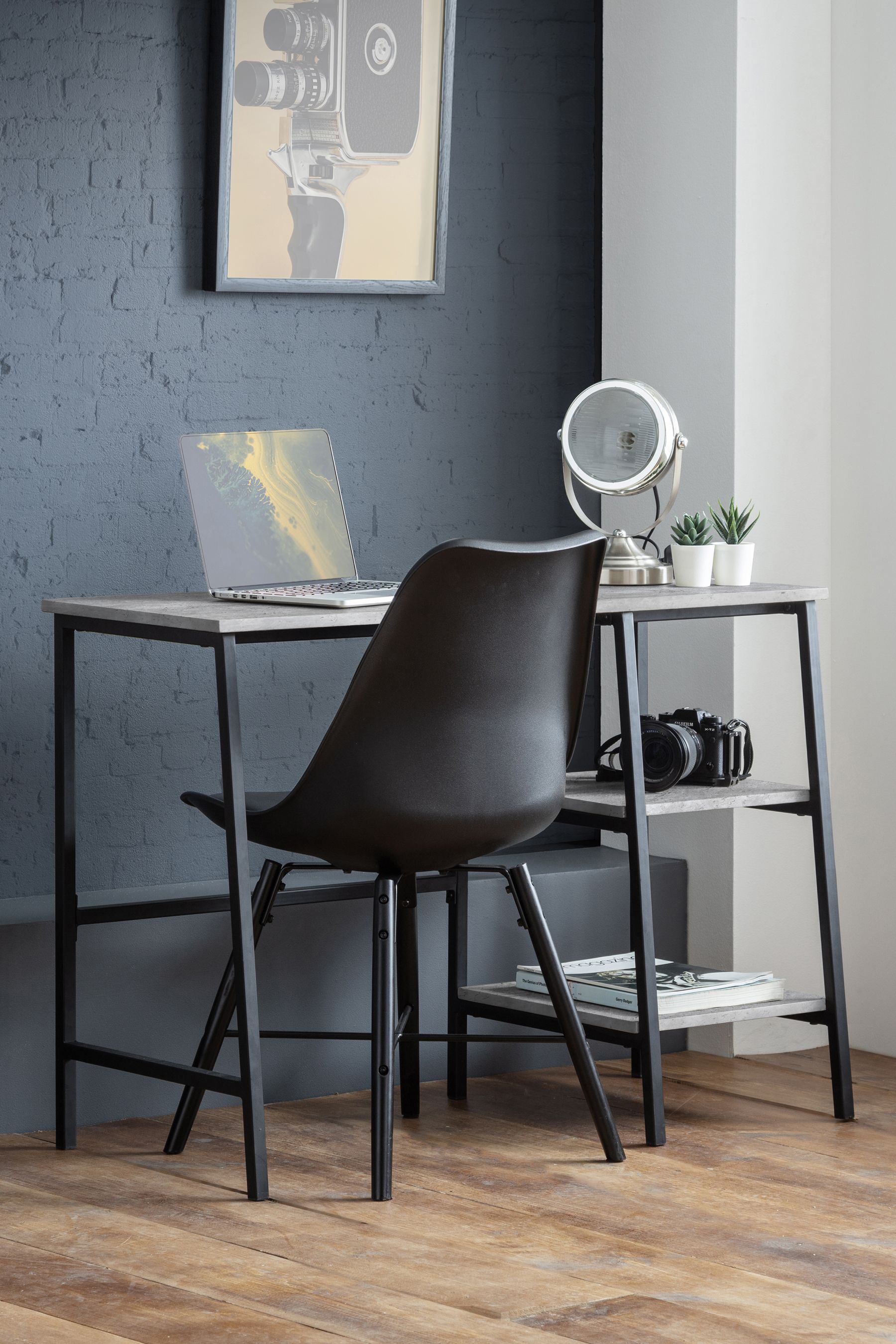 Concrete store grey desk