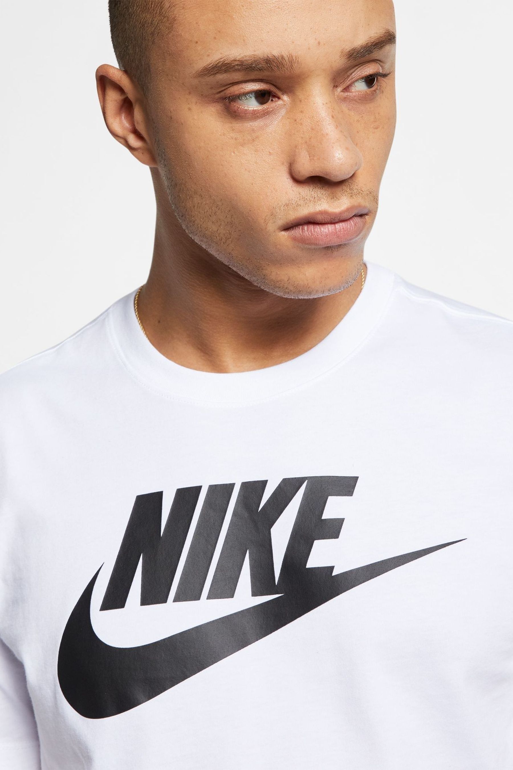 Nike white and black shirt discount