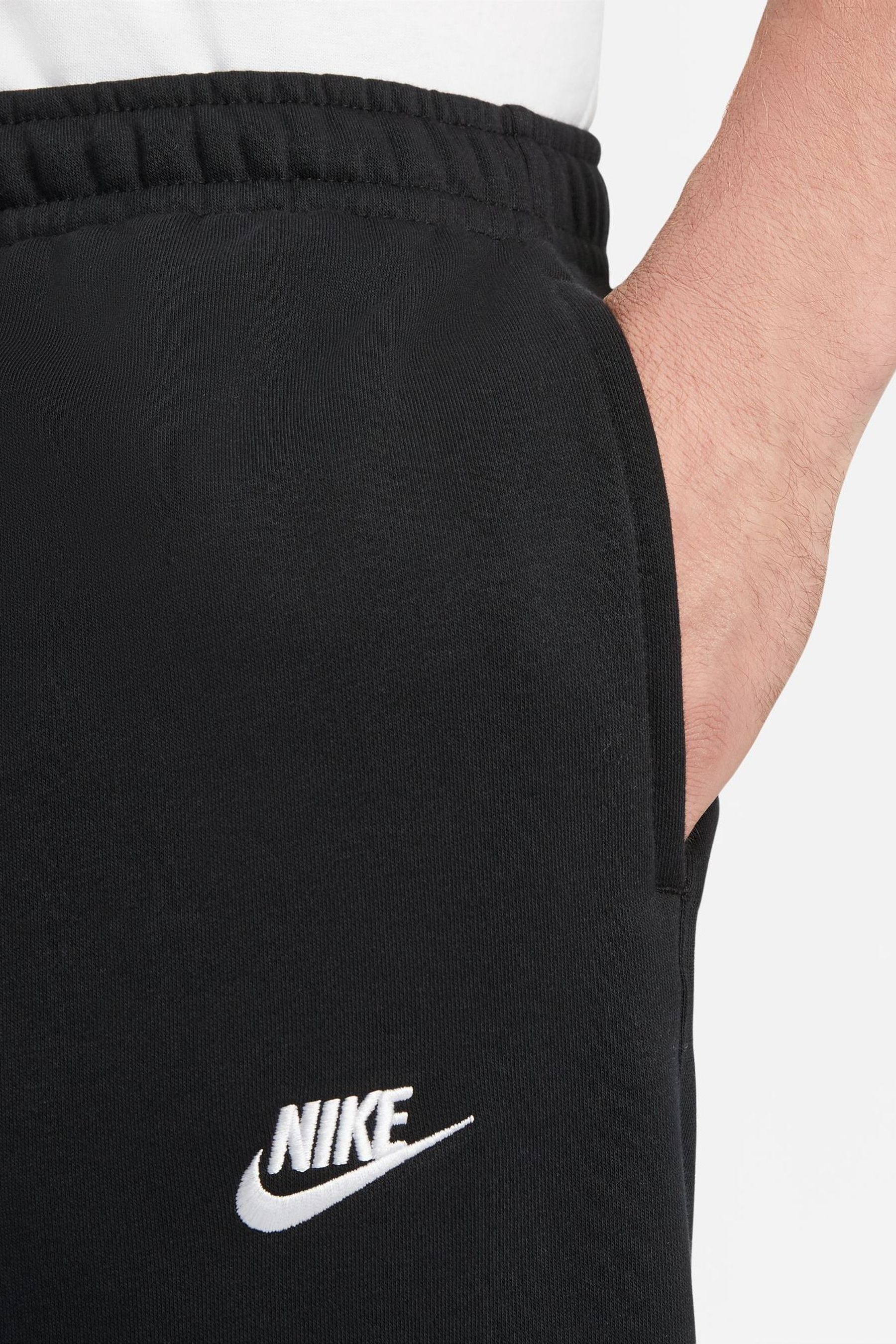 Nike cuffed club jogger in black store