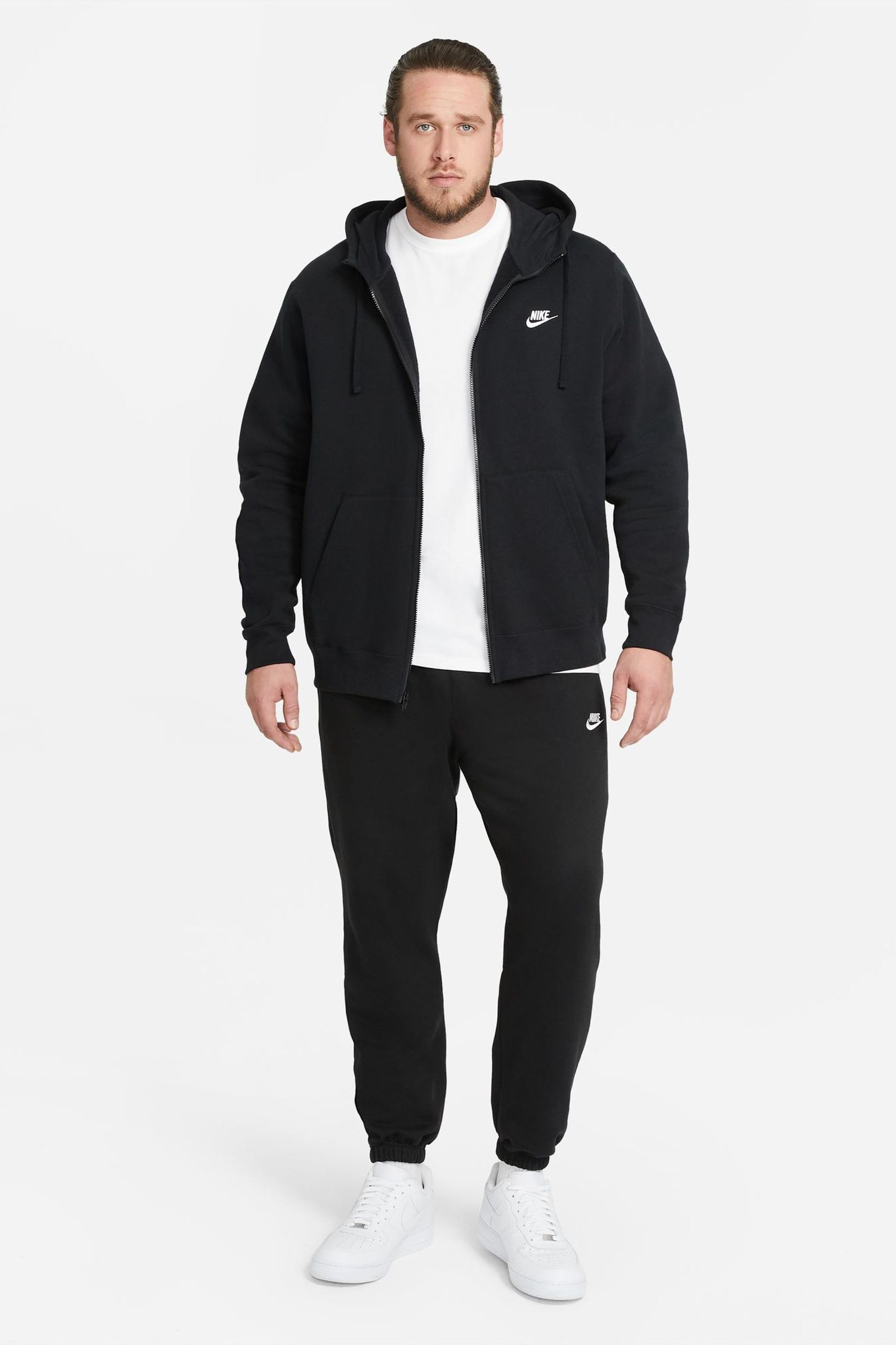 Nike jacket and joggers 2025