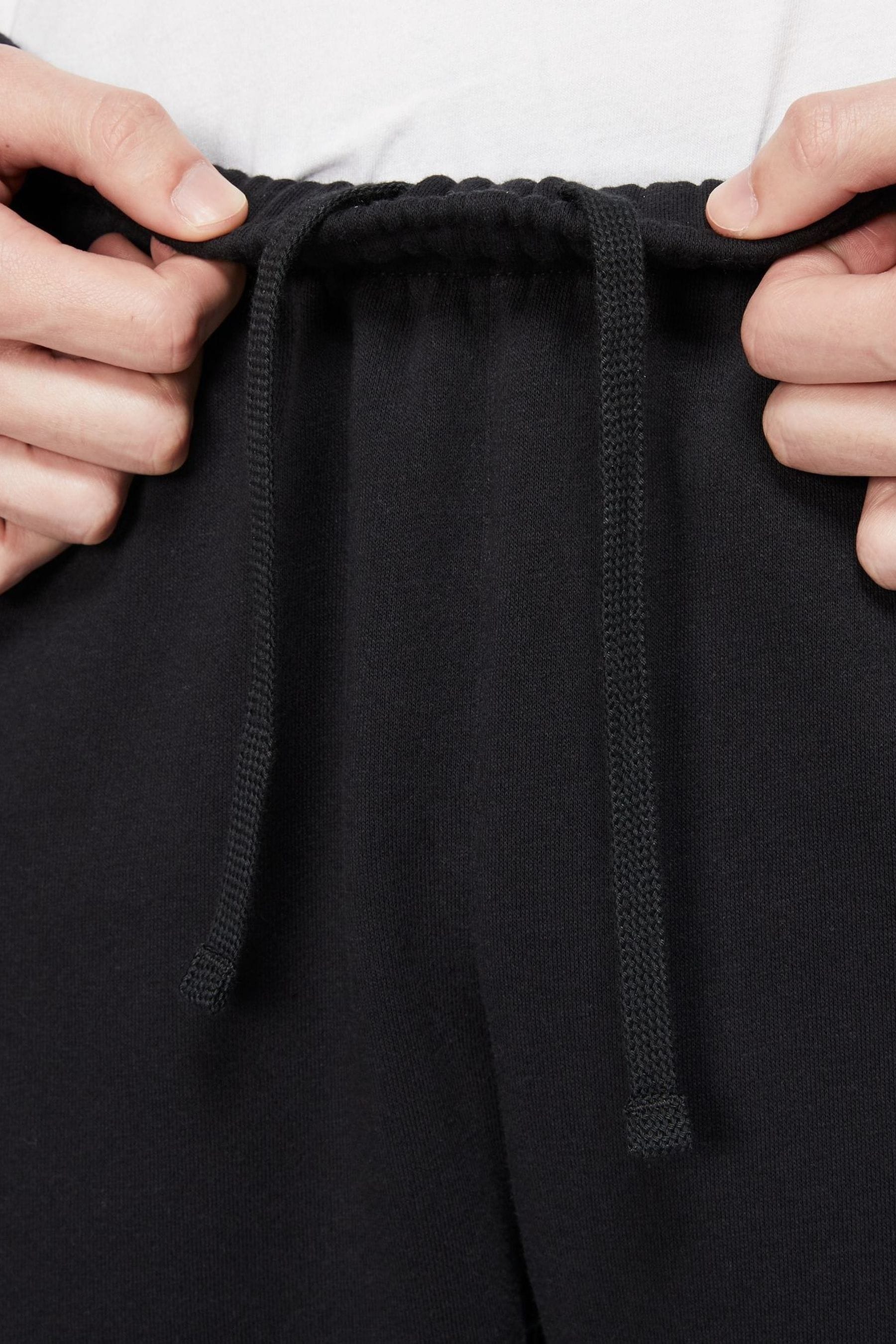Nike club cuffed joggers discount