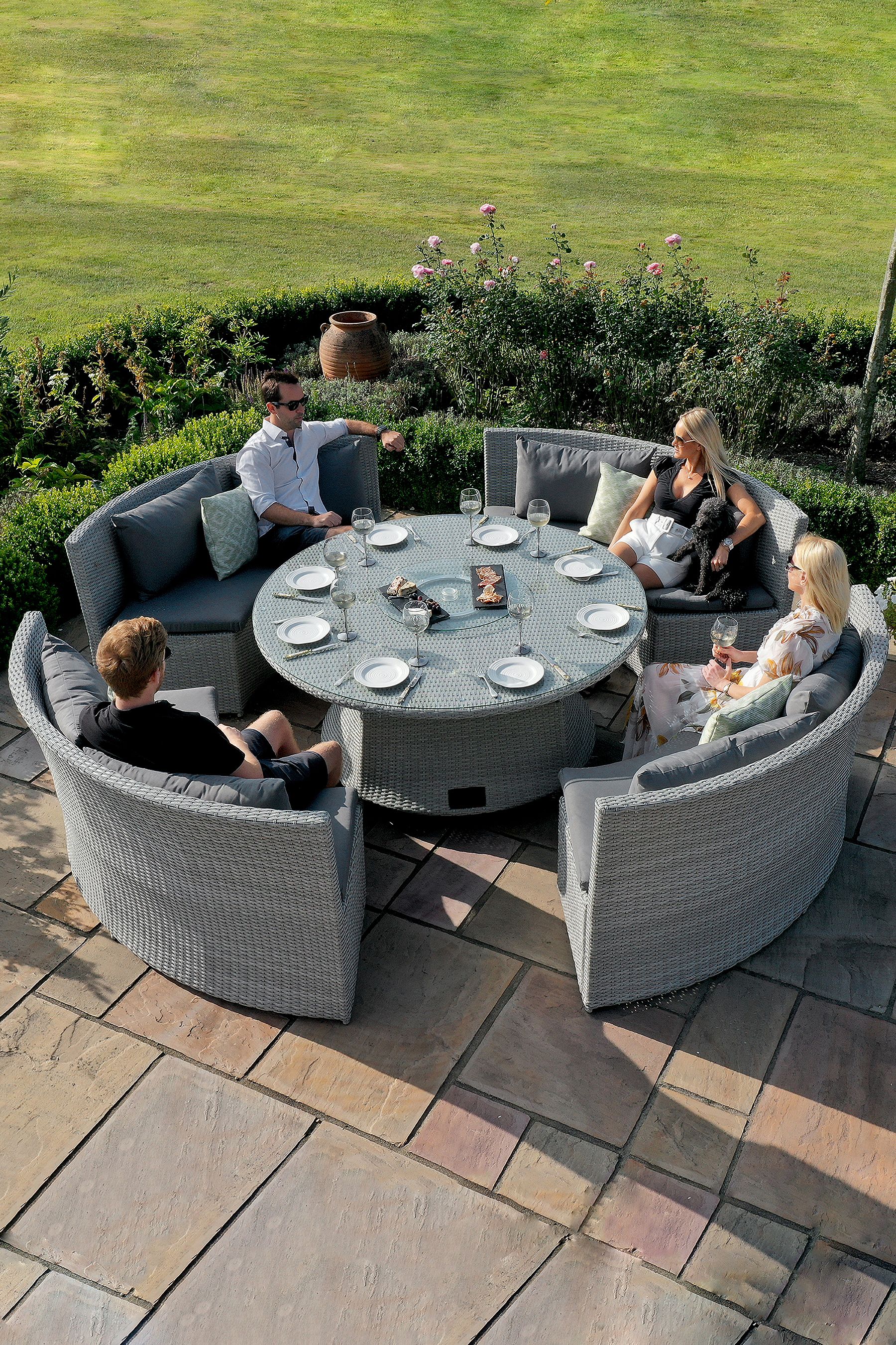 Large round sales garden table