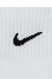 Nike White Everyday Cushioned Ankle Socks 3 Pack - Image 4 of 4