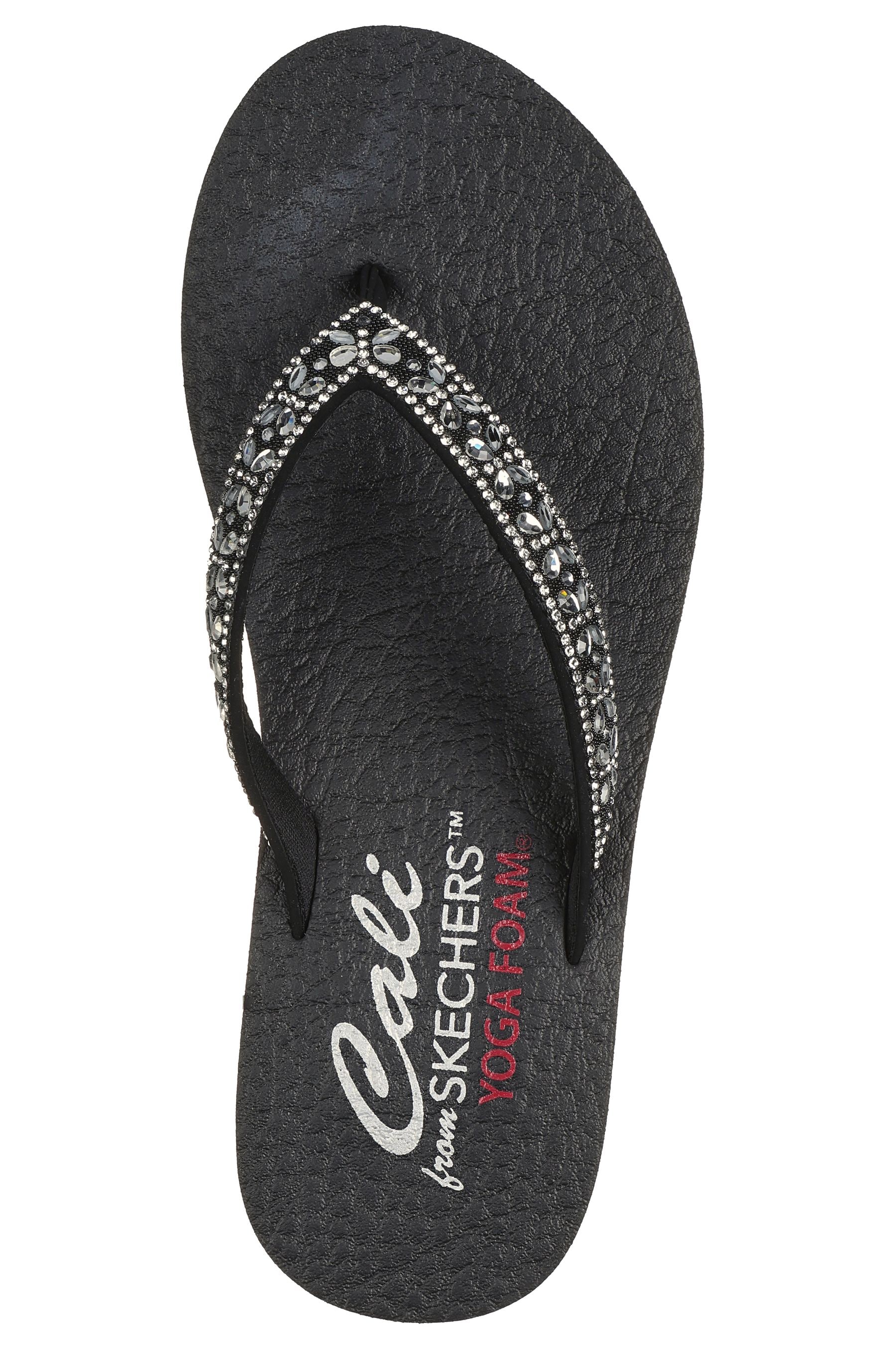 Skechers daisy flip flops store