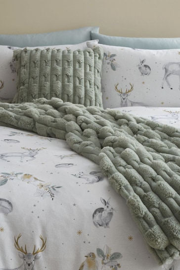 Green Soft and Cosy Carved Faux Fur Throw
