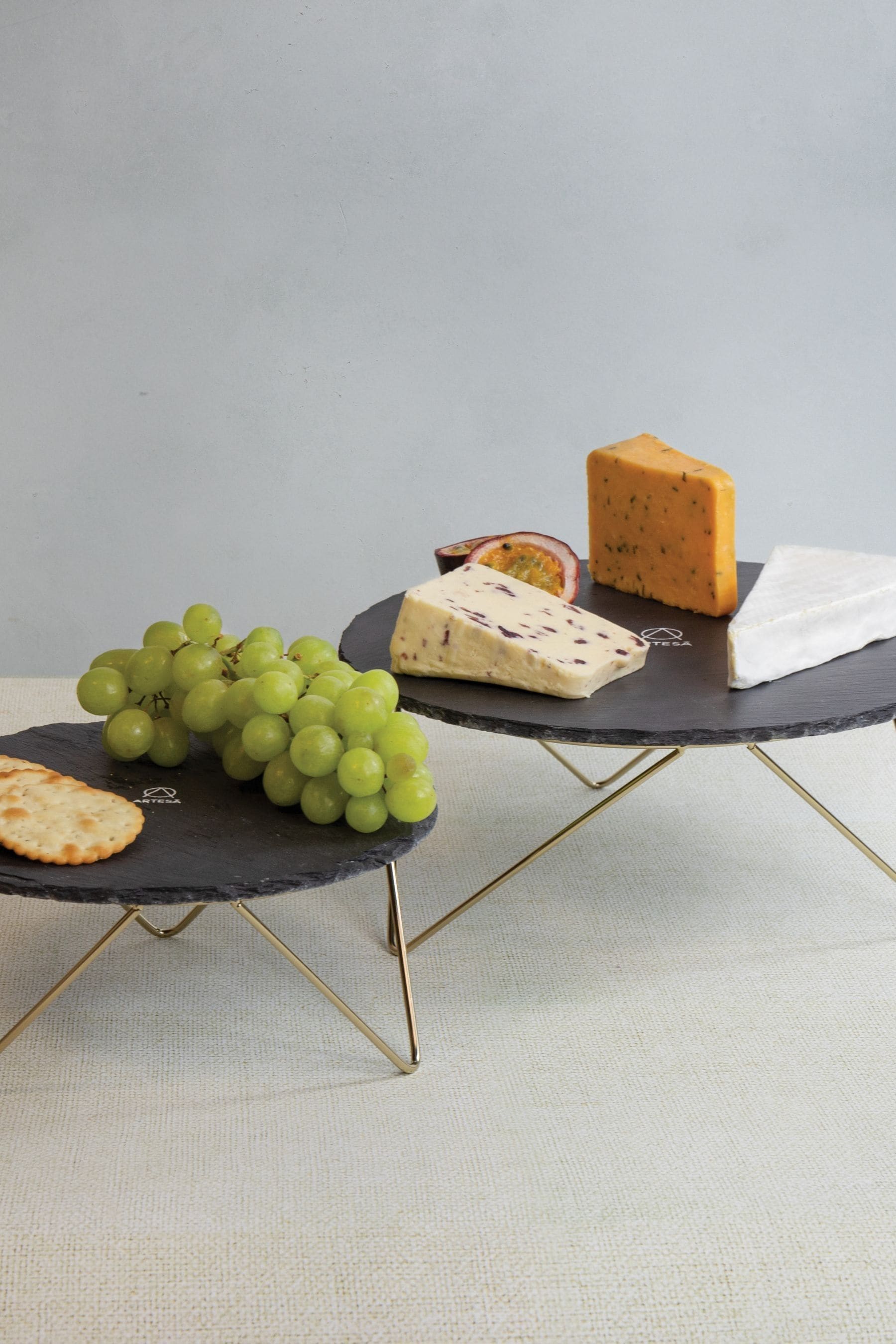 Raised serving platter shop