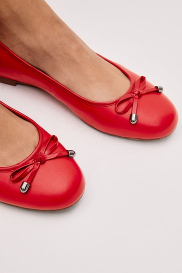 Red Forever Comfort® Round Toe Leather Ballerina Shoes