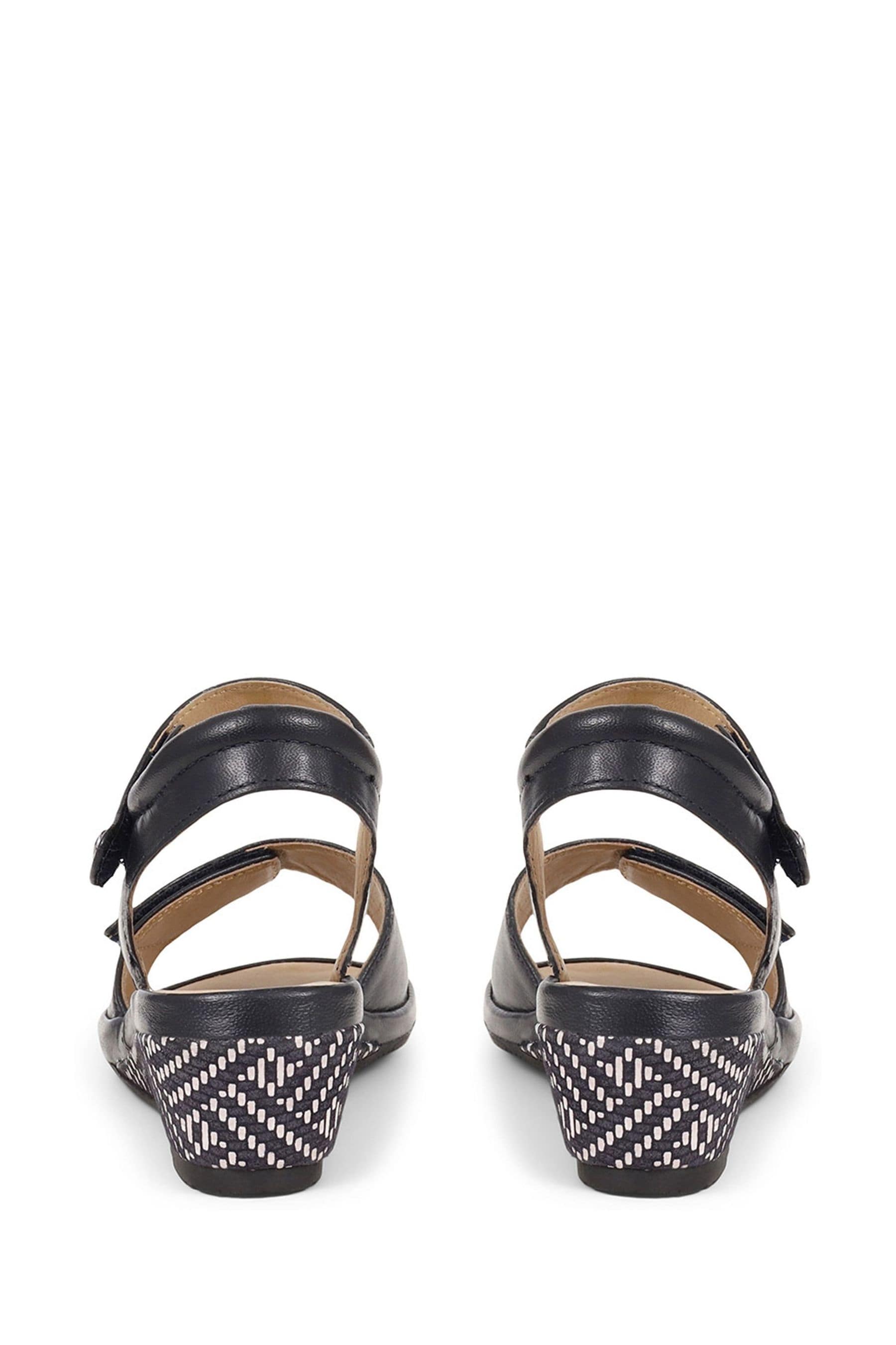 Van sandals cheap double strap