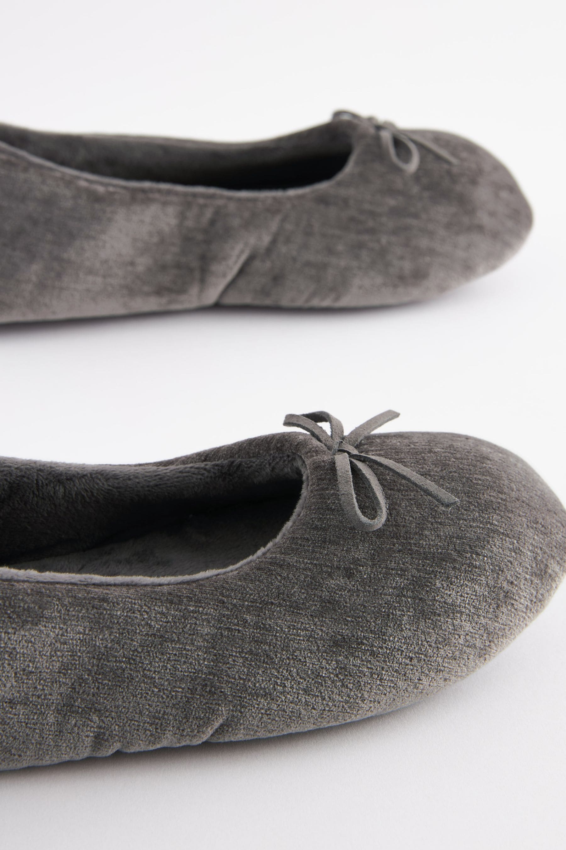 Grey ballerina slippers discount