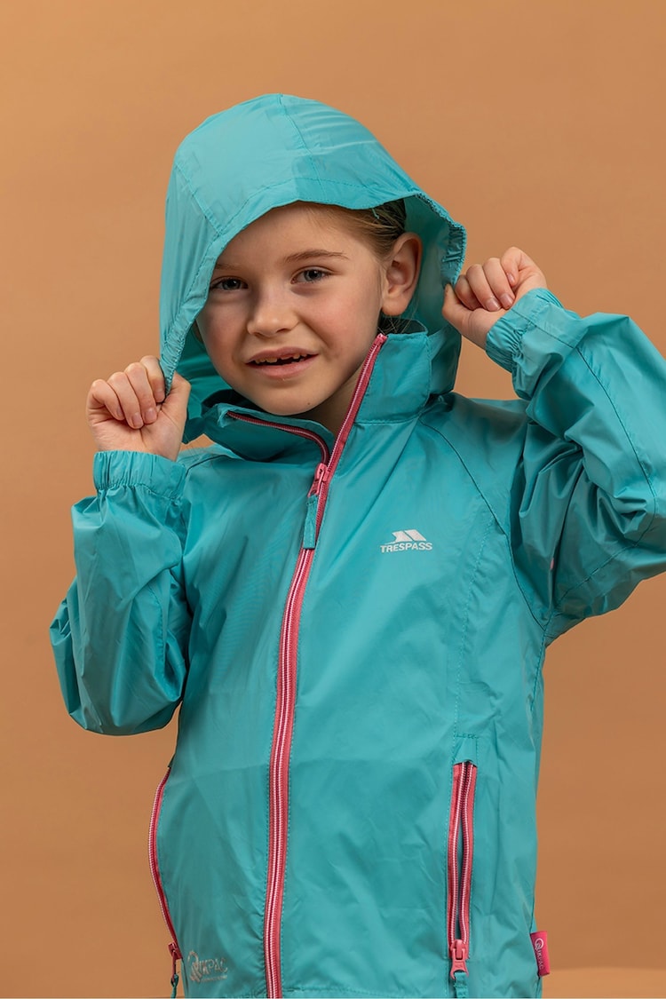 Trespass Qikpac Giacca Impermeabile Pieghevole Per Bambini (7-8 Anni) – Leggera E Pratica, Colore Nero - 3