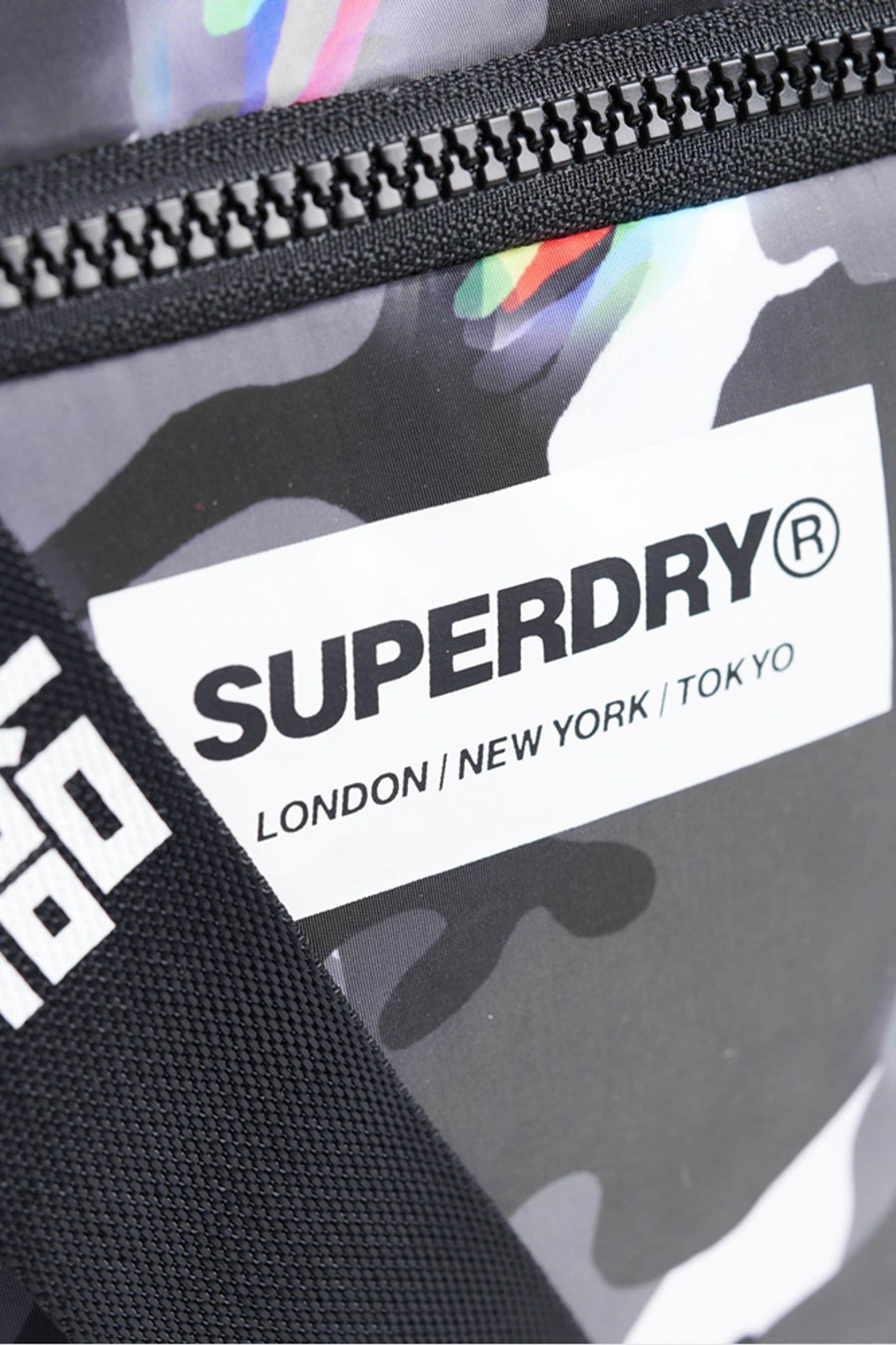 Superdry lunch bag top