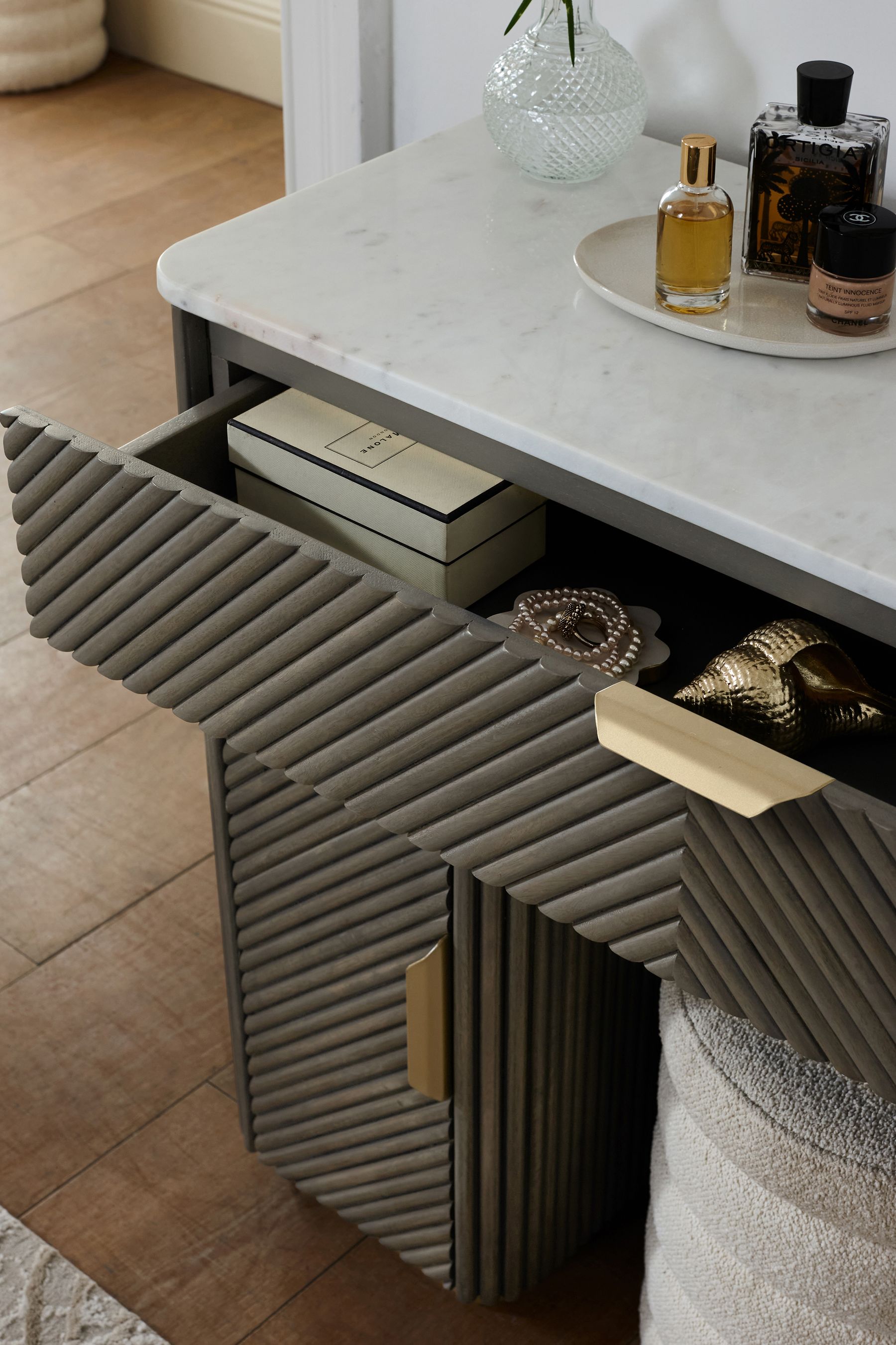 Grey marble dressing shop table