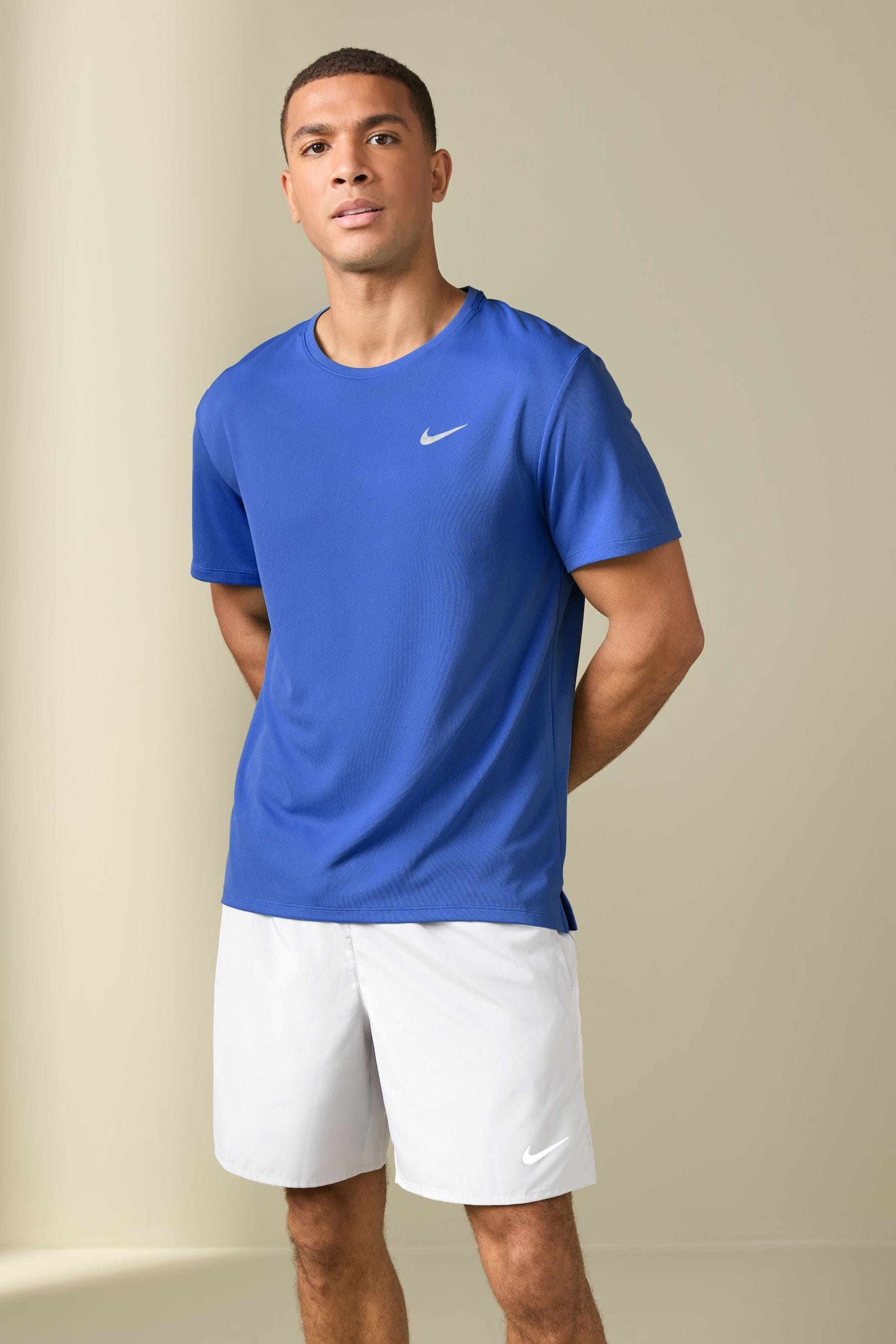 Dark blue nike shirt shop