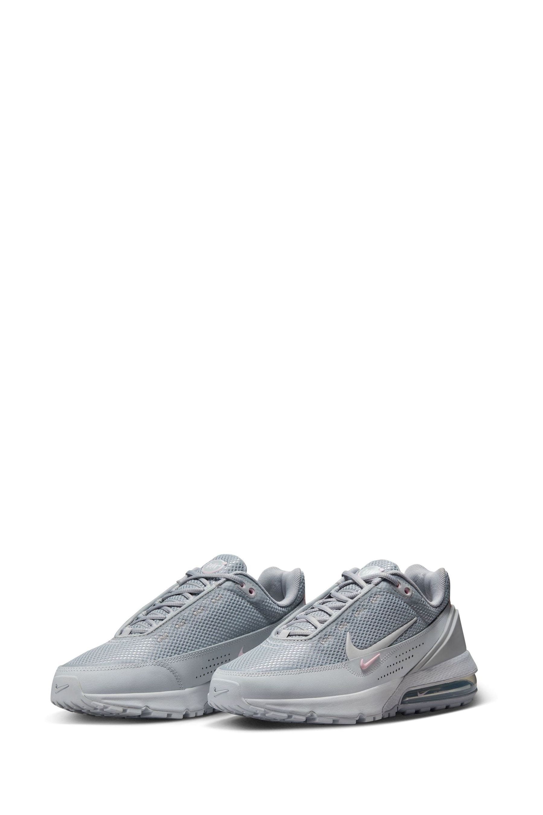 Nike grey air max axis trainers sale