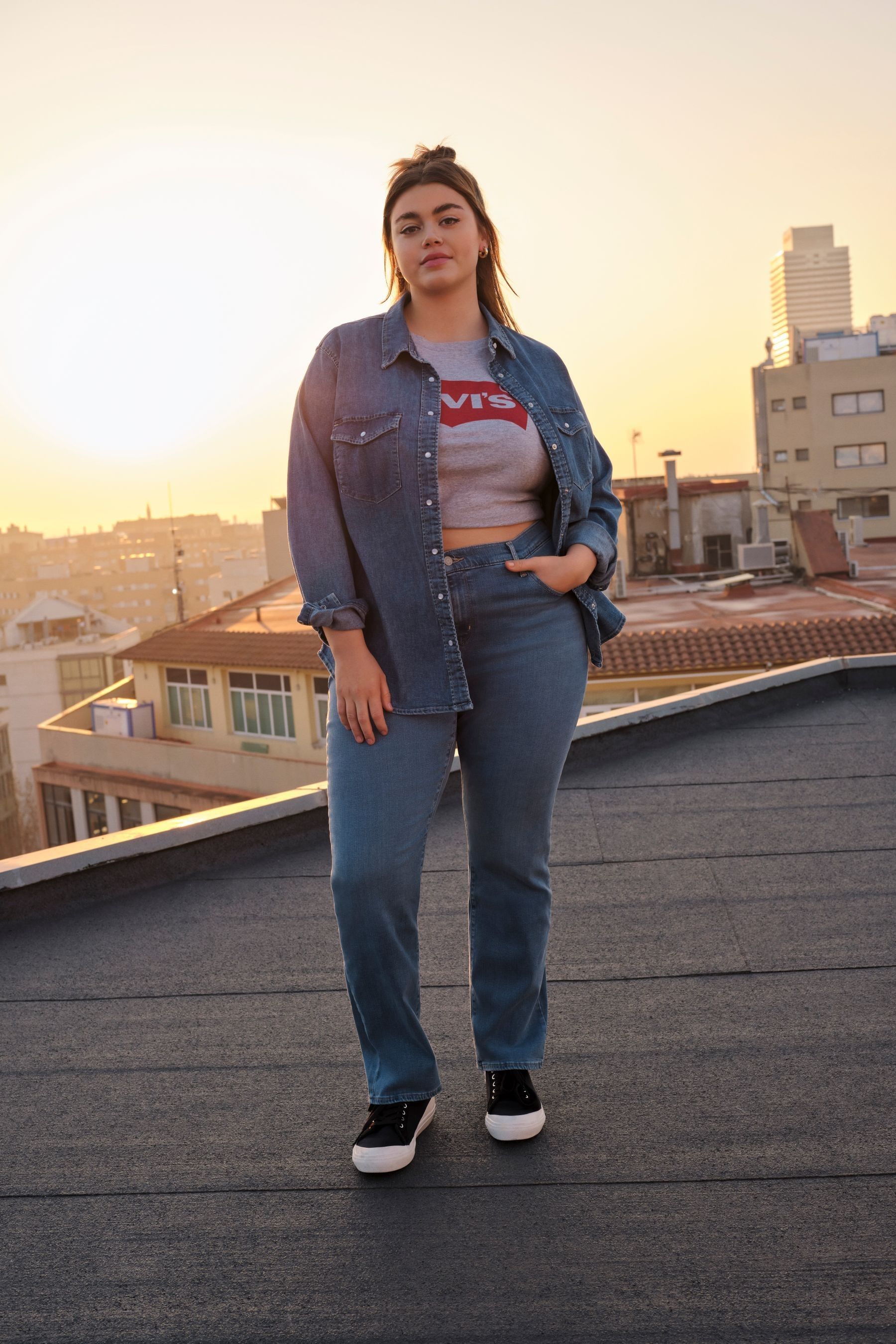 Buy Levi s Rio Frost Curve 724 High Rise Straight Jeans from Next Luxembourg