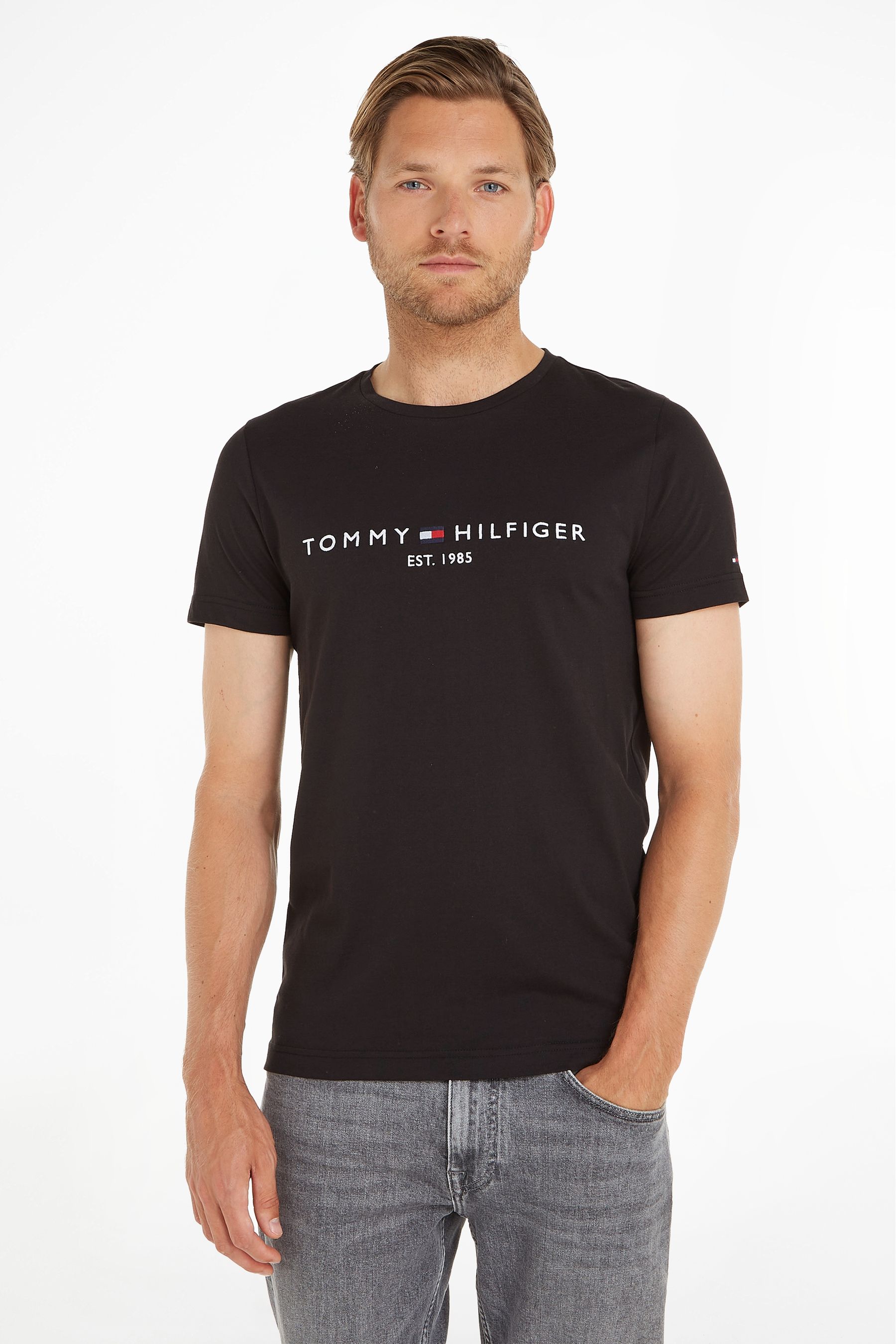 Tommy Hilfiger Men s Core Tommy Logo Short Sleeve T Shirt