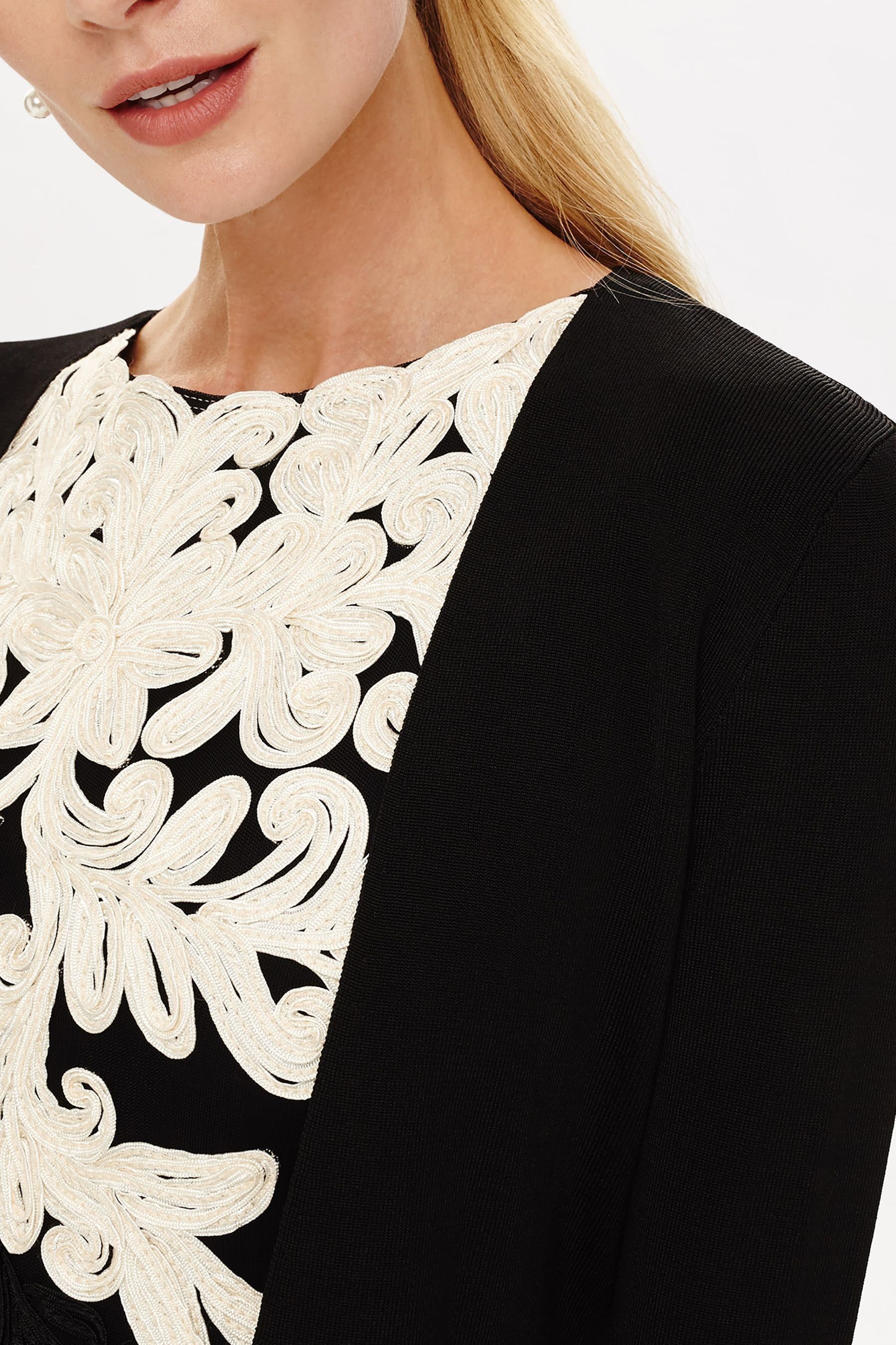 Lightweight top knit jacket