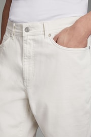 Reiss Ecru Santorini R Relaxed Tapered Jeans - Image 4 of 5