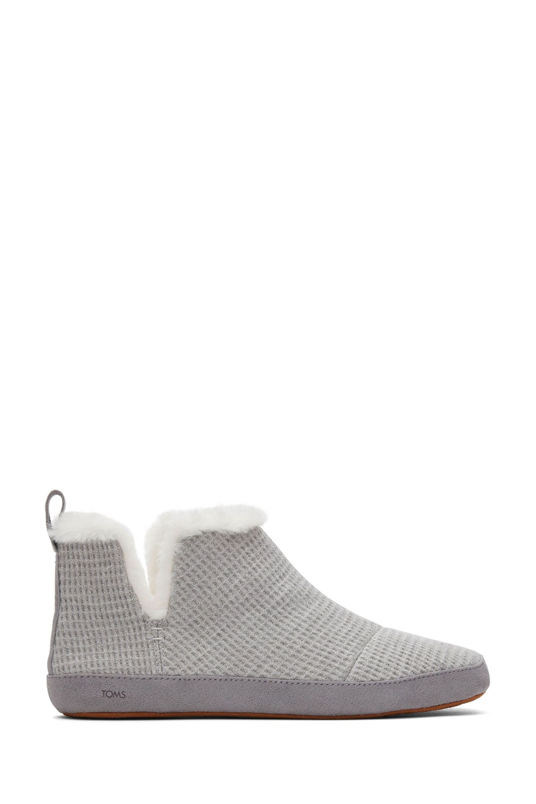 Toms slippers uk on sale