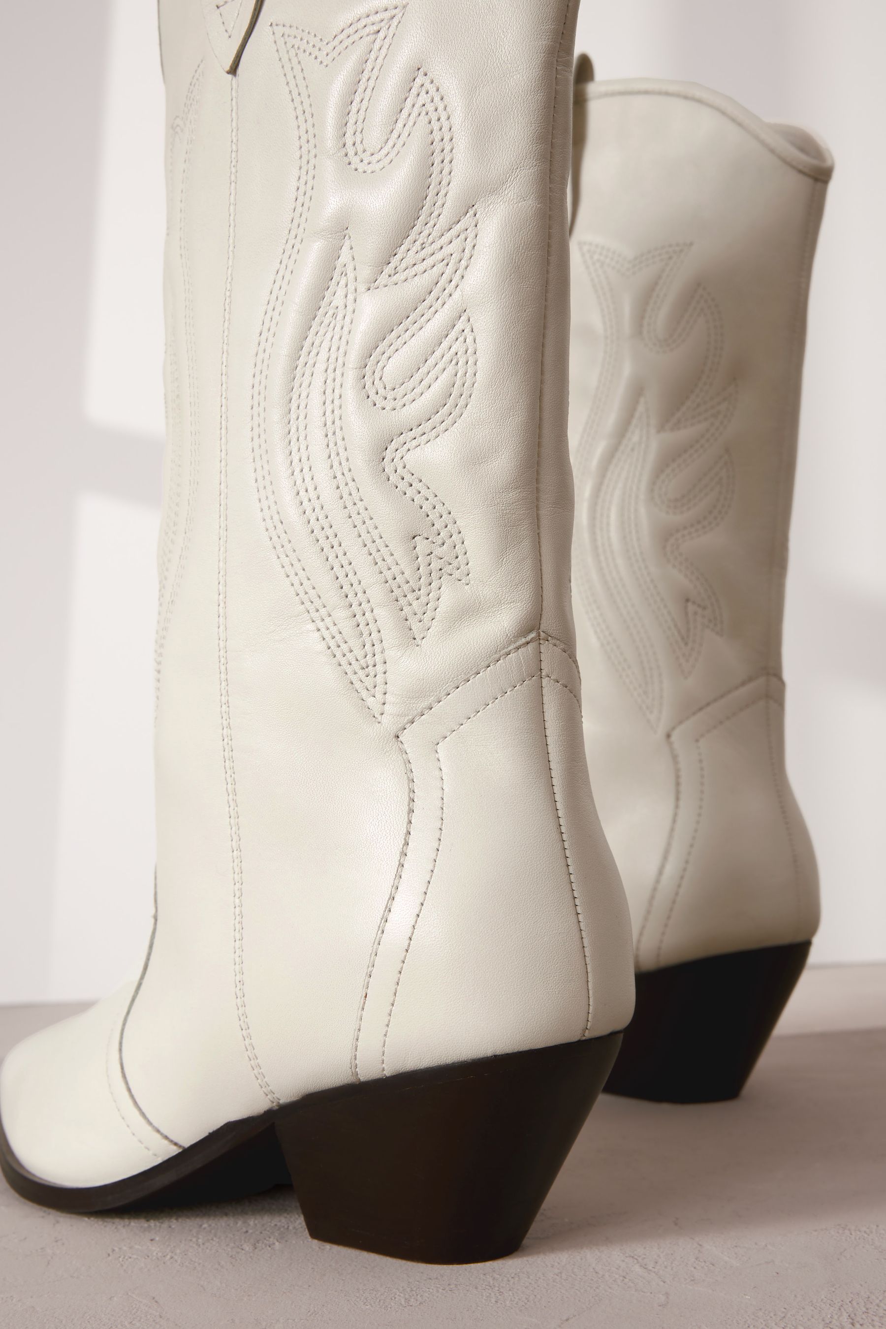 White leather discount western boots