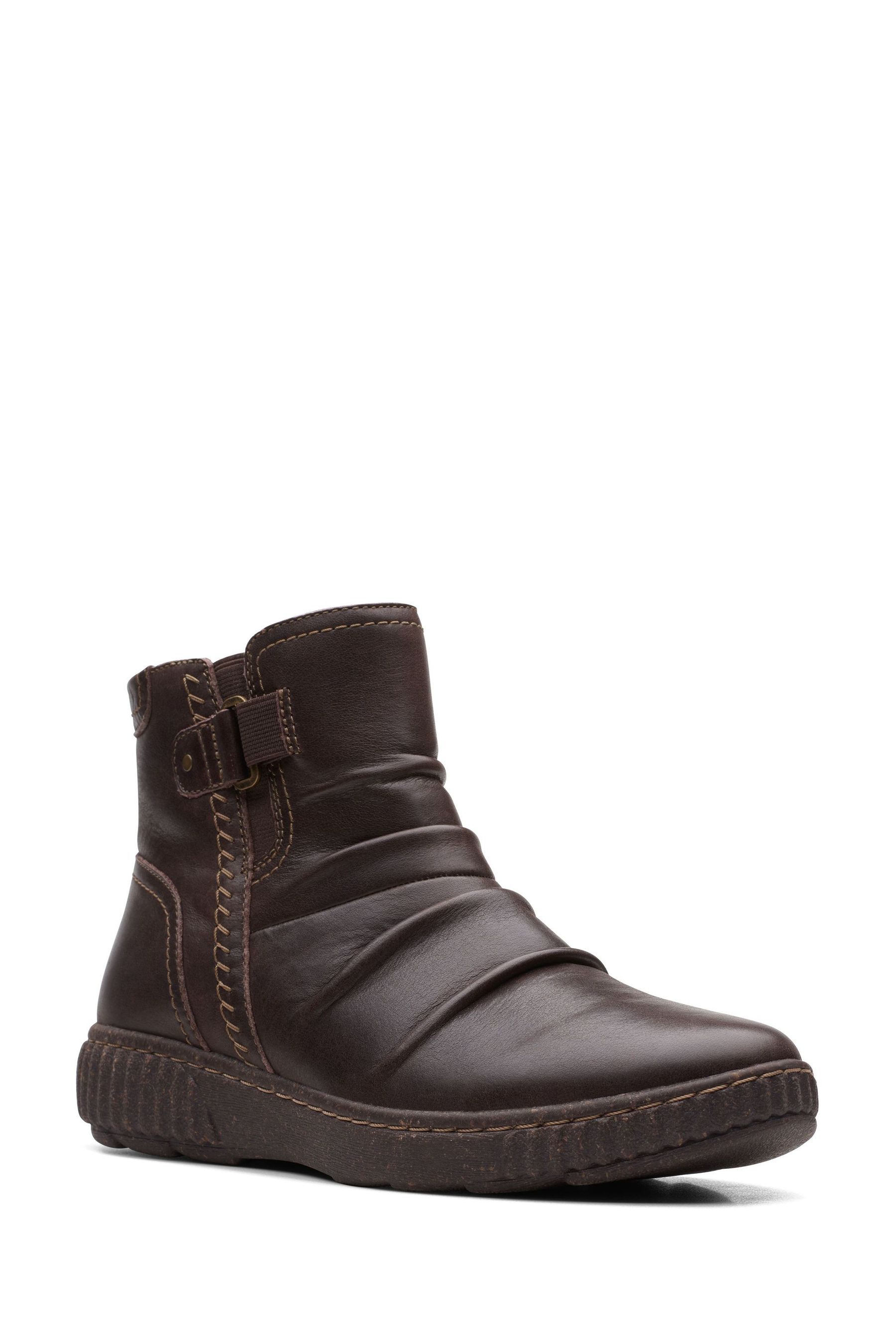 Caroline boot sales