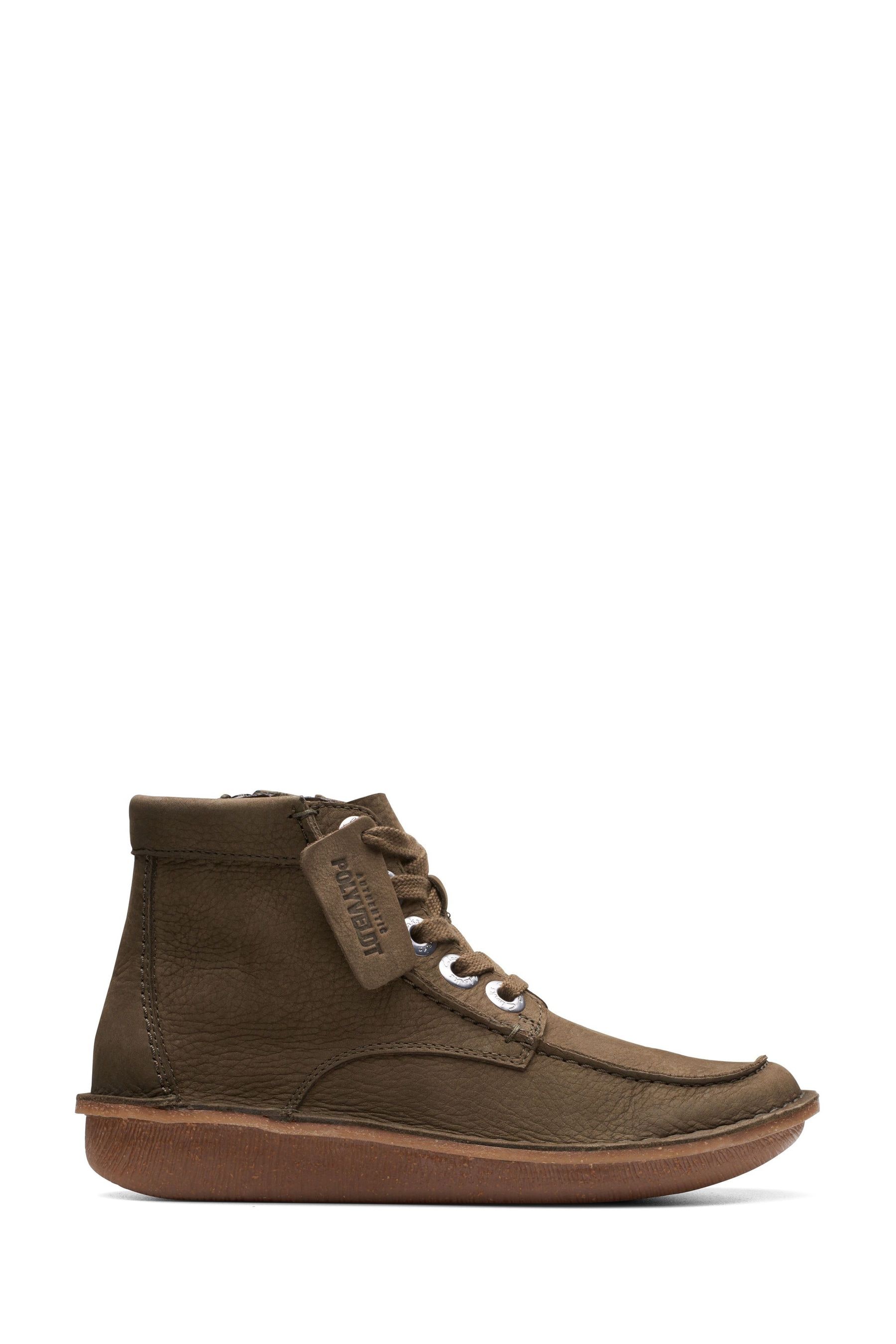 Clarks polyveldt boots top