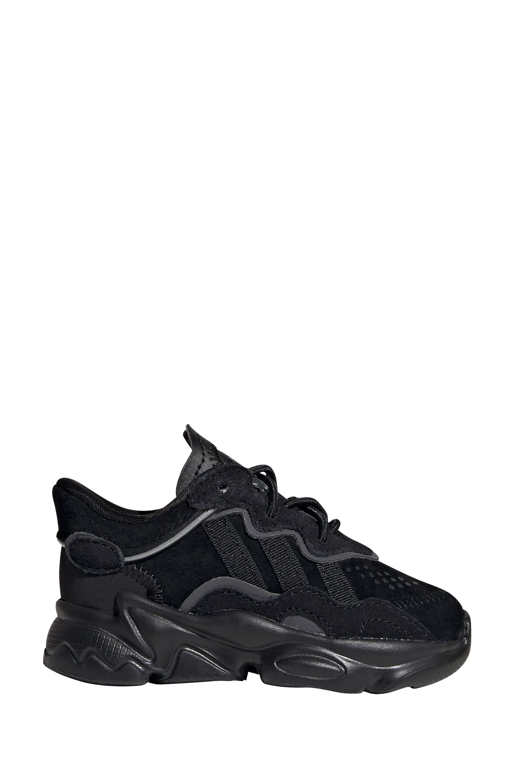 Adidas kids store black trainers