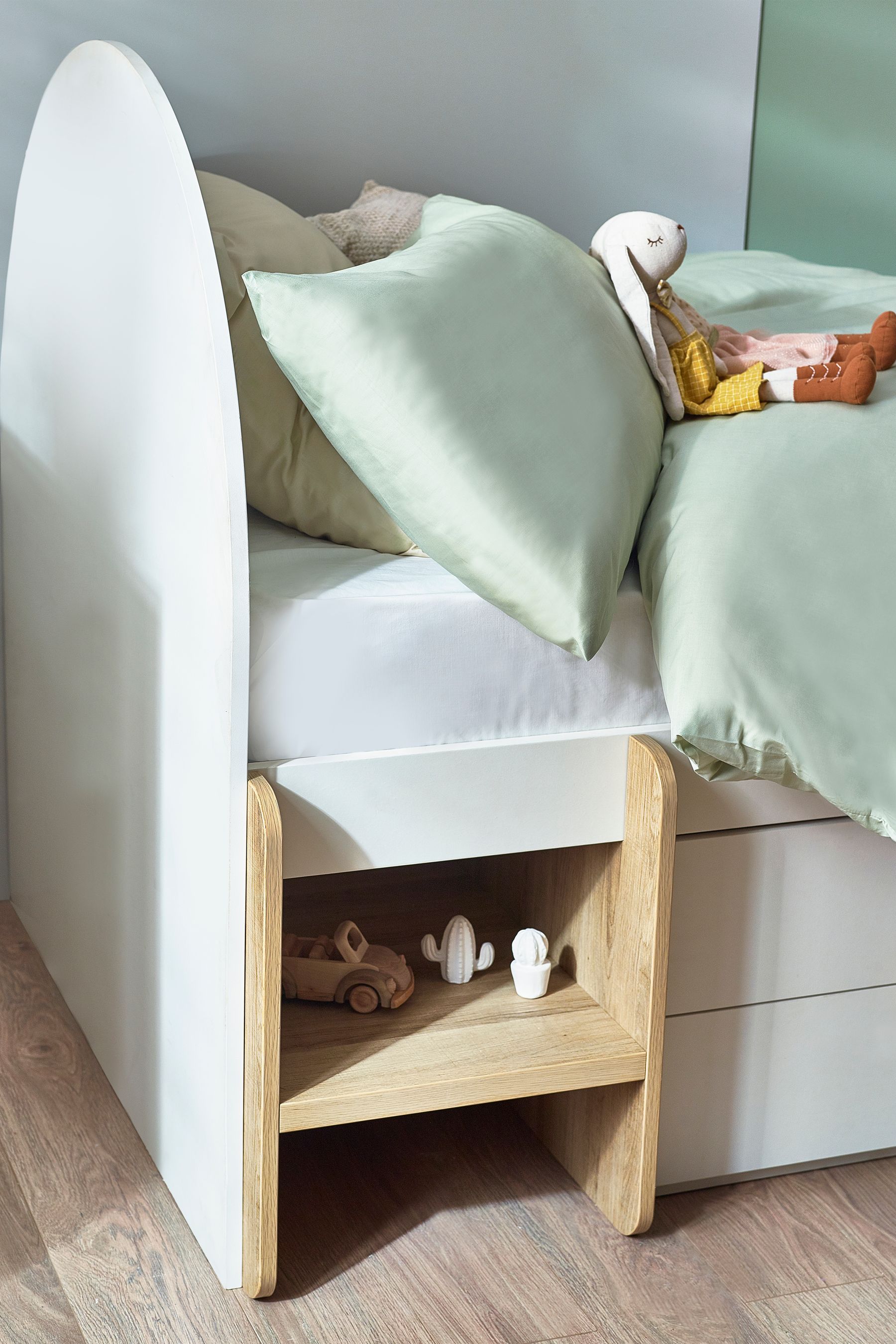 Junior outlet cabin bed