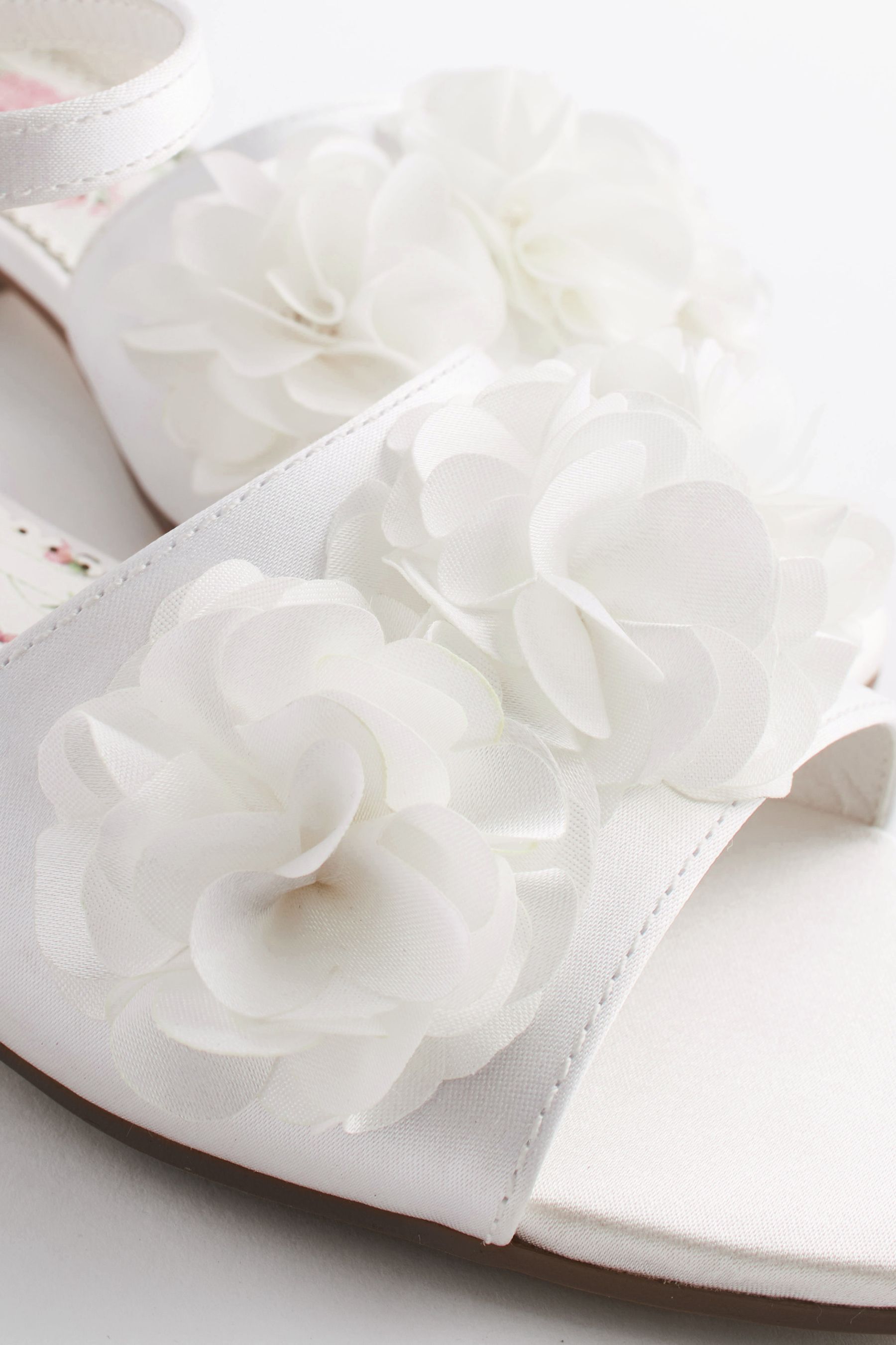 White bridesmaid shop flip flops