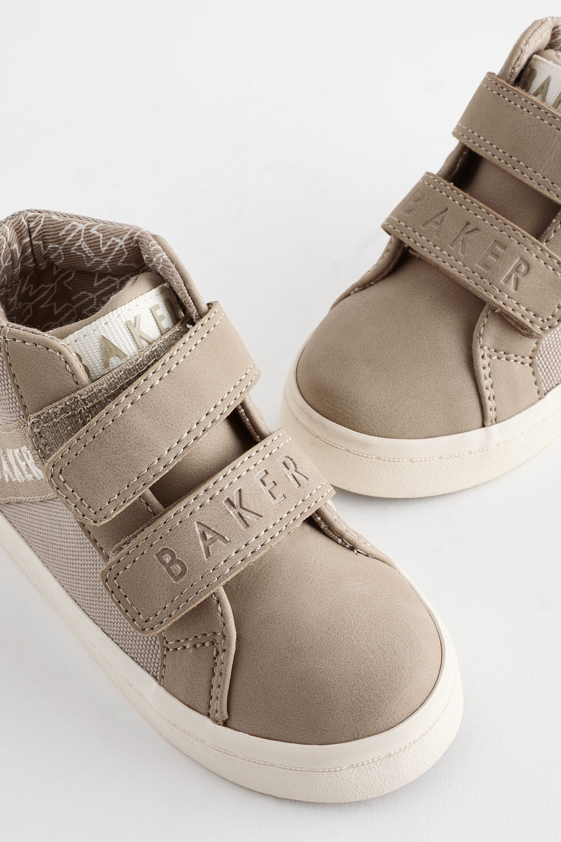 Boys trainer boots deals