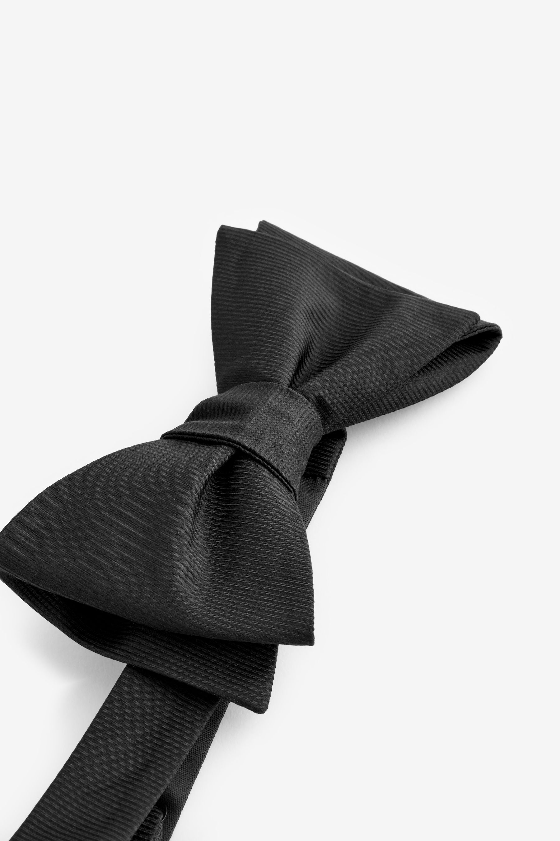 Black silk top bow tie