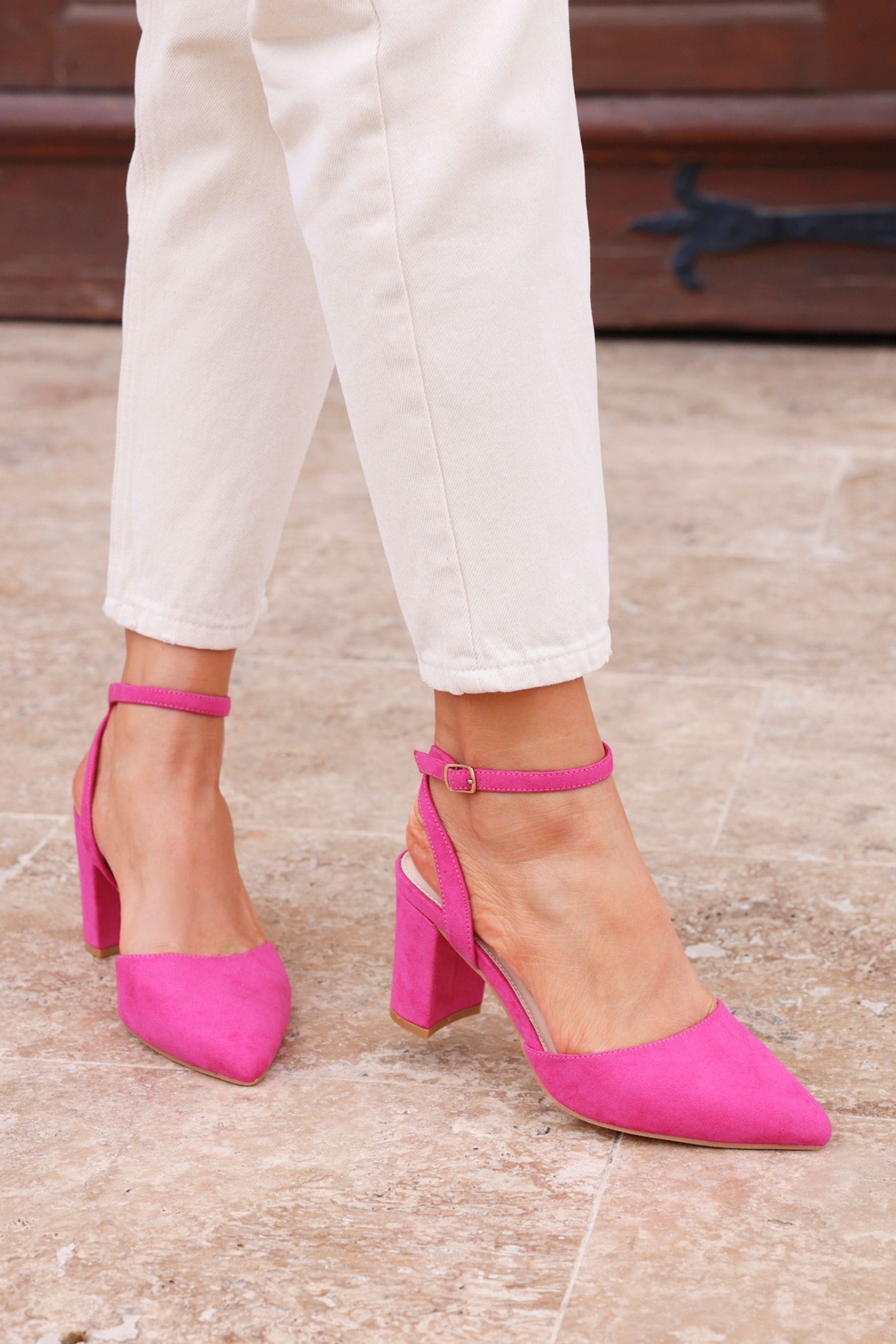 Linzi Pink Larsa Wide Fit Pointed Toe Court Shoes